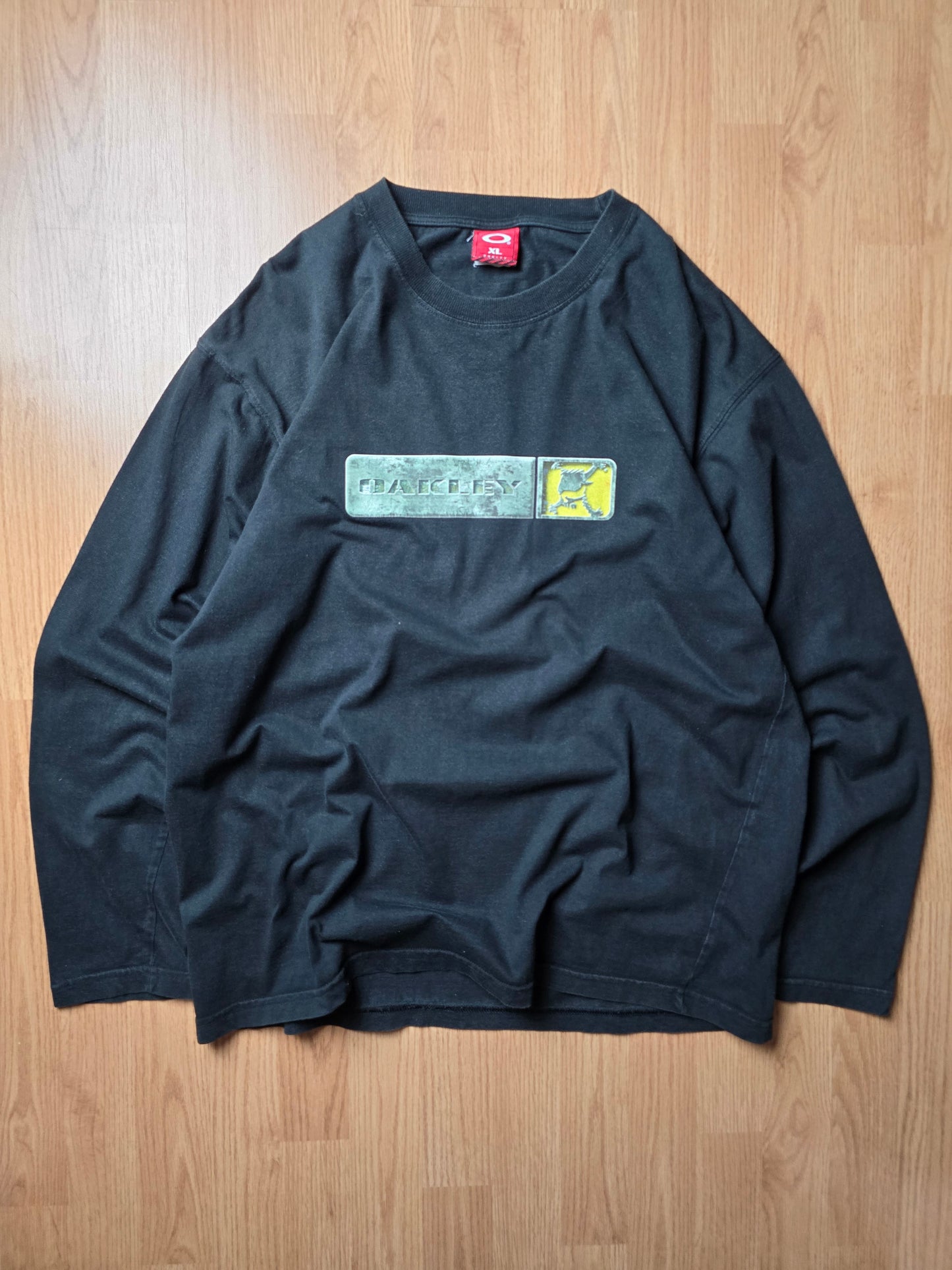 Vintage Oakley Long Sleeve T-shirt (XL)