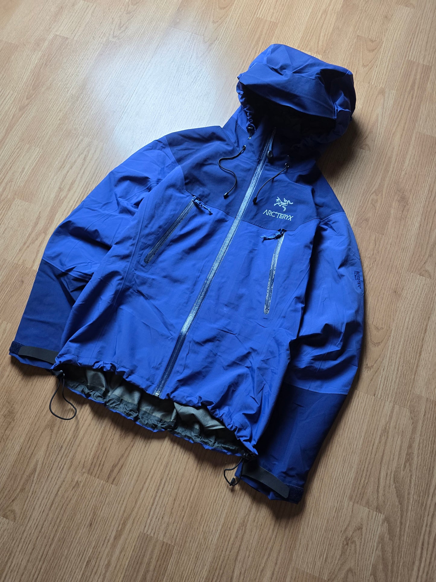 RARE W/ Arc'teryx Vintage Beta AR Gore-tex Jacket 'Indigo' (S)