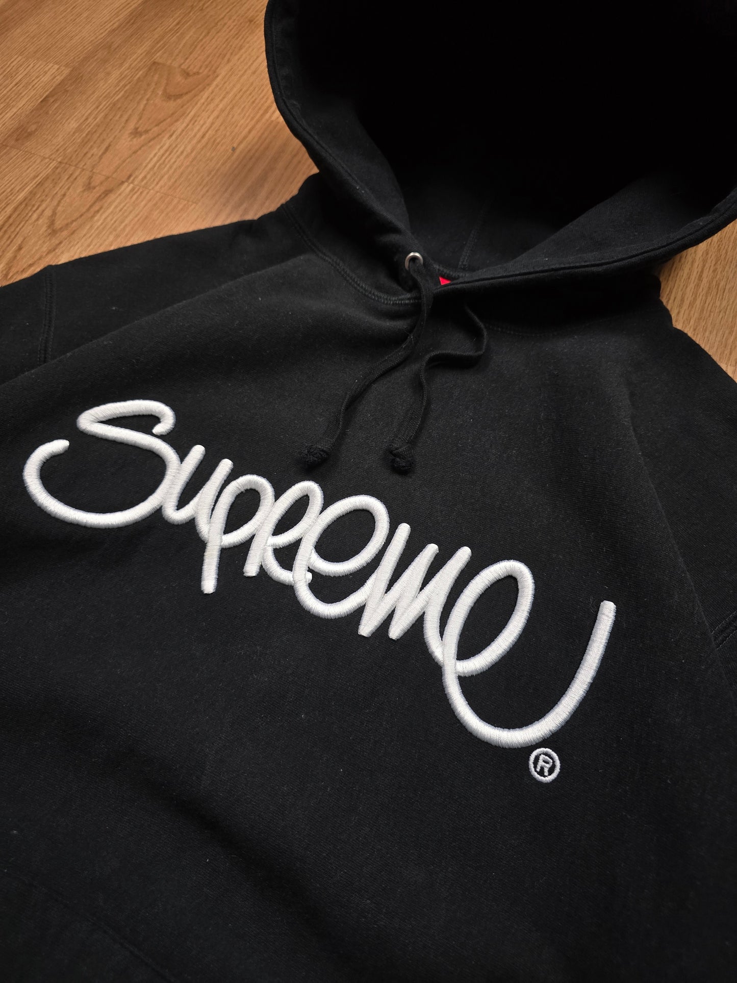 Supreme Raised Handsyle Hoodie (L)