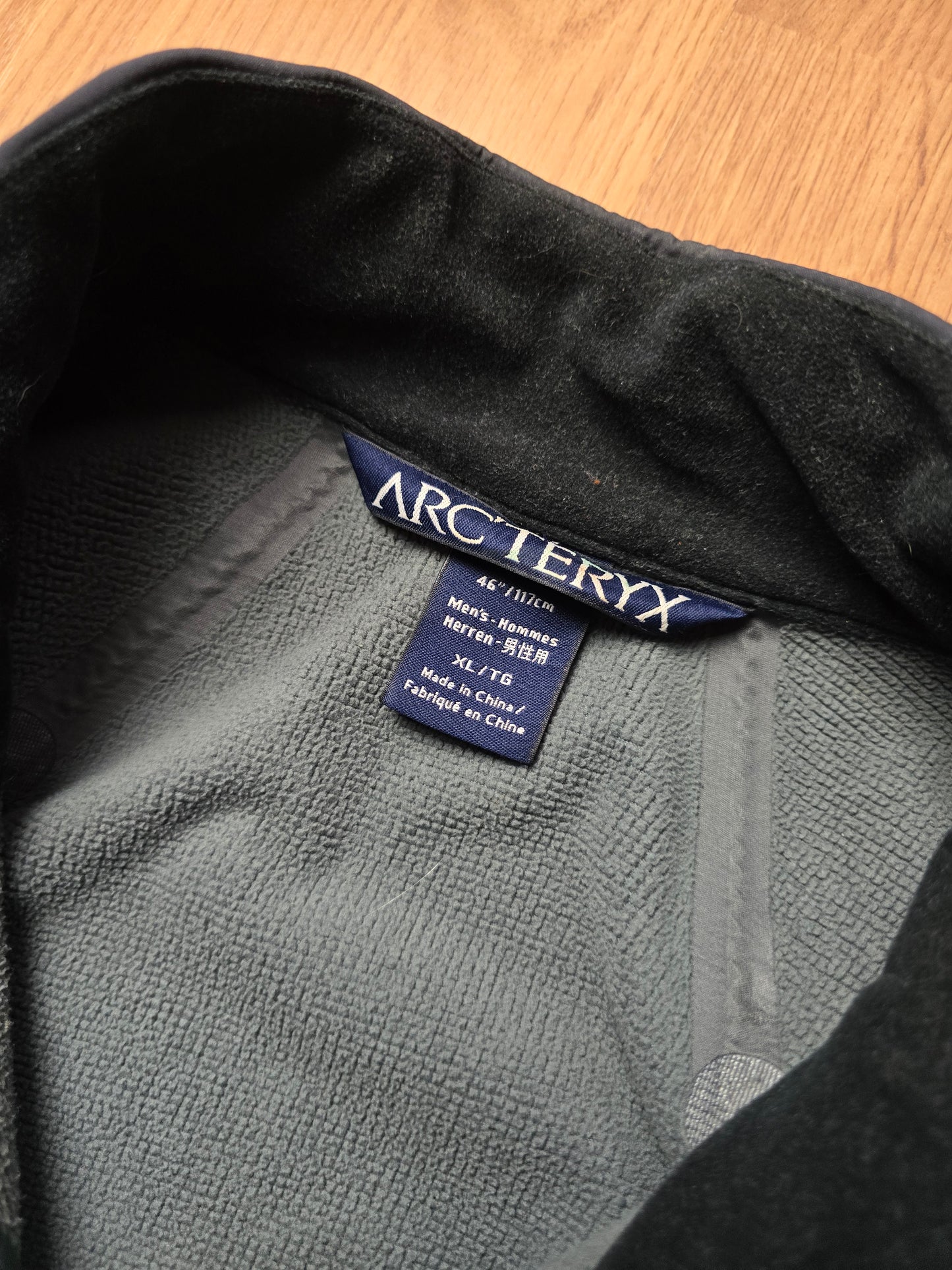 Vintage Arc'teryx Venta AR Windstopper Softshell Jacket (XL)