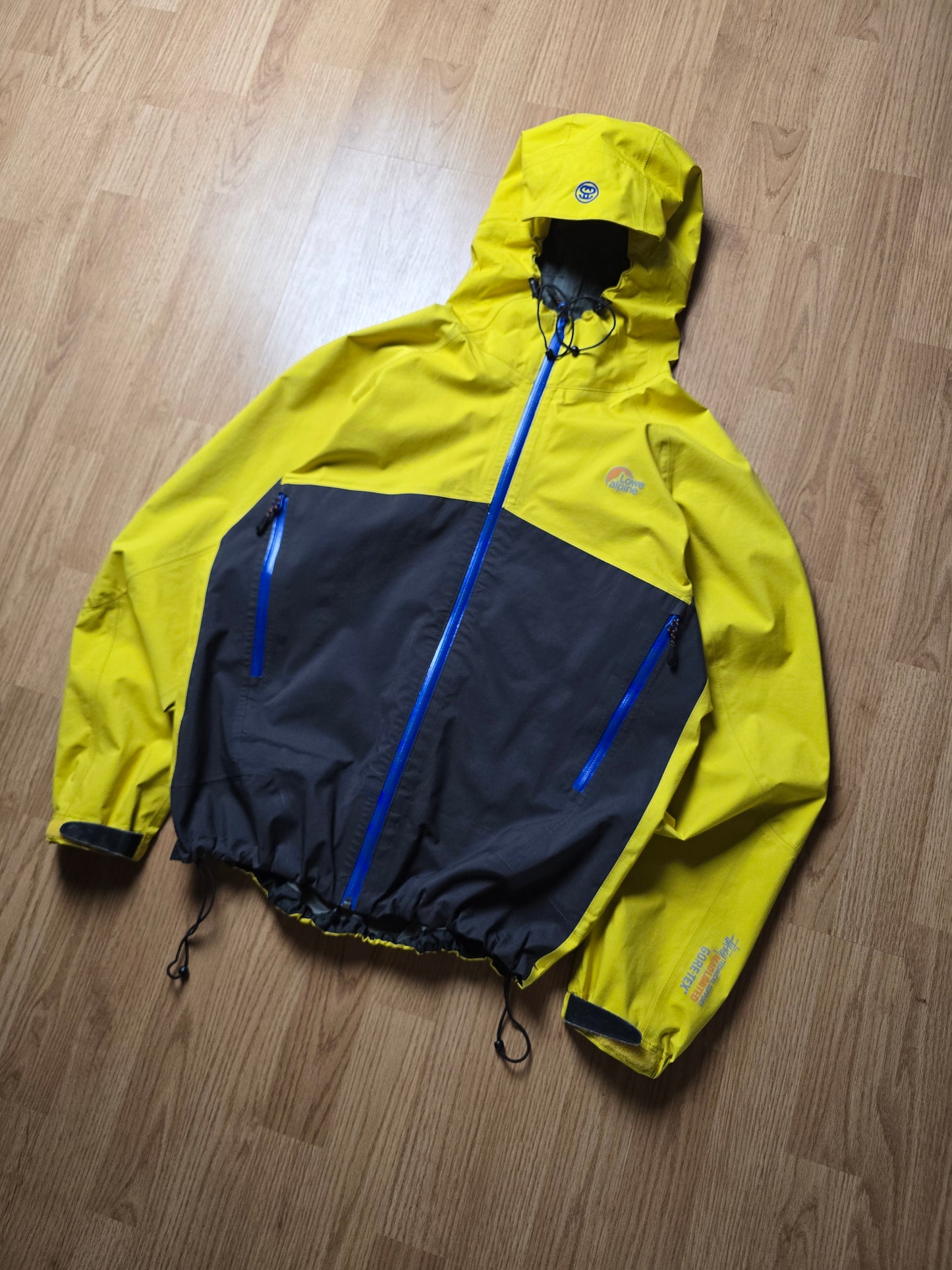 Stussy x Lowe Alpine Gore-tex Jacket (M)