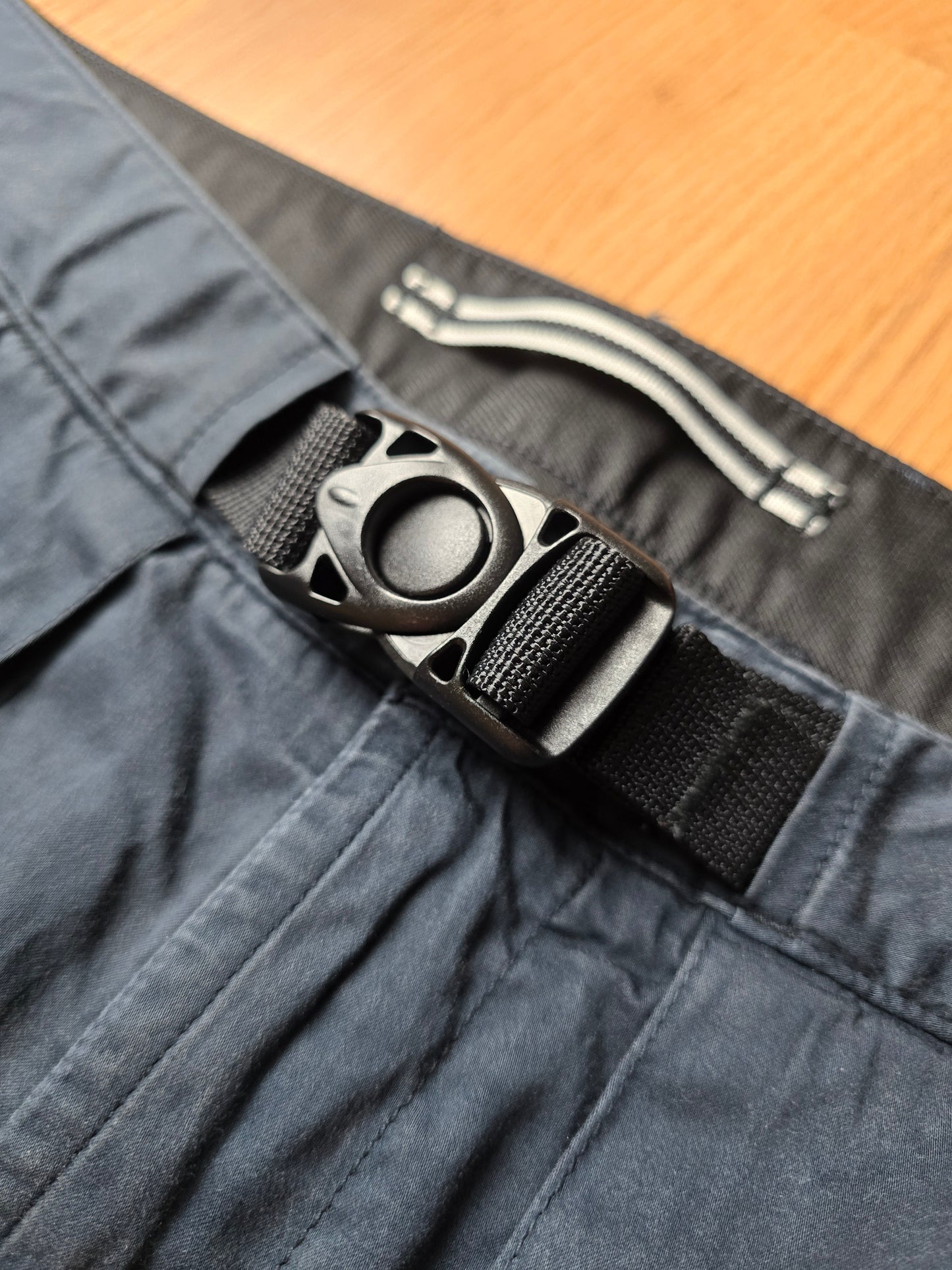 Stone Island Convertible Technical Lightweight Cargo Pants (30x31)