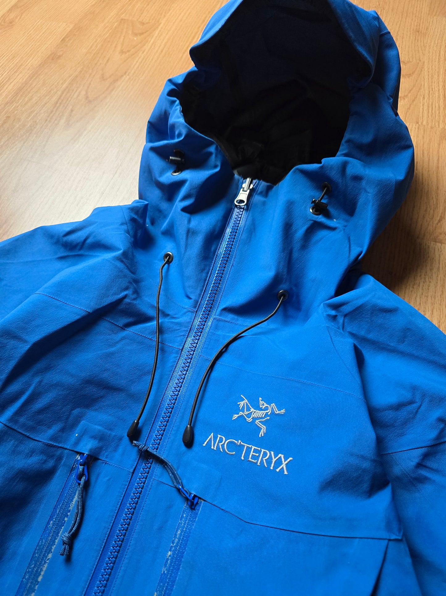 RARE Arc'teryx Vintage Alpha SV Miro Blue Gore-tex Jacket (M/L)