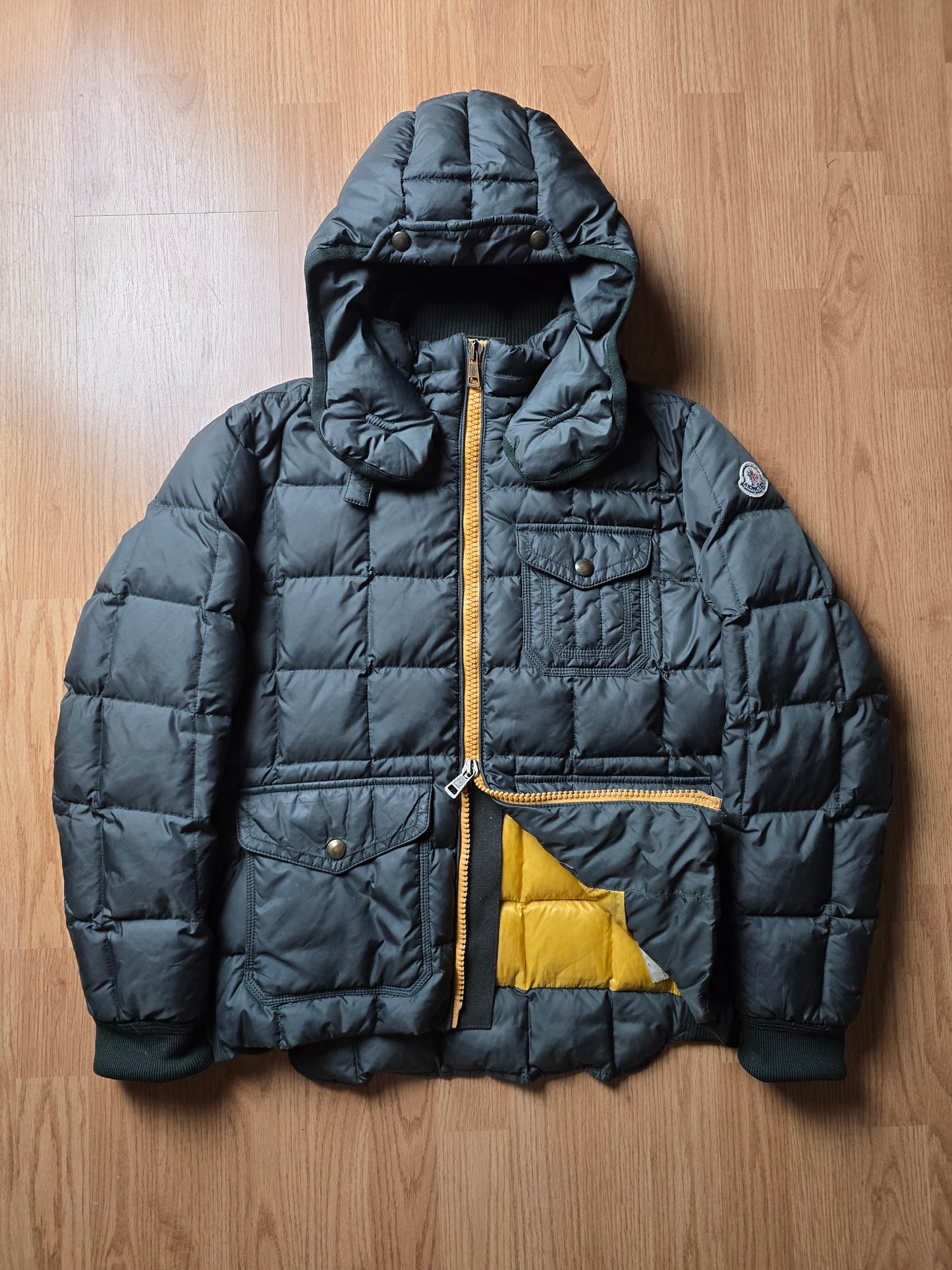 Moncler Remis Giubbotto Hooded Down Puffer Jacket (S)