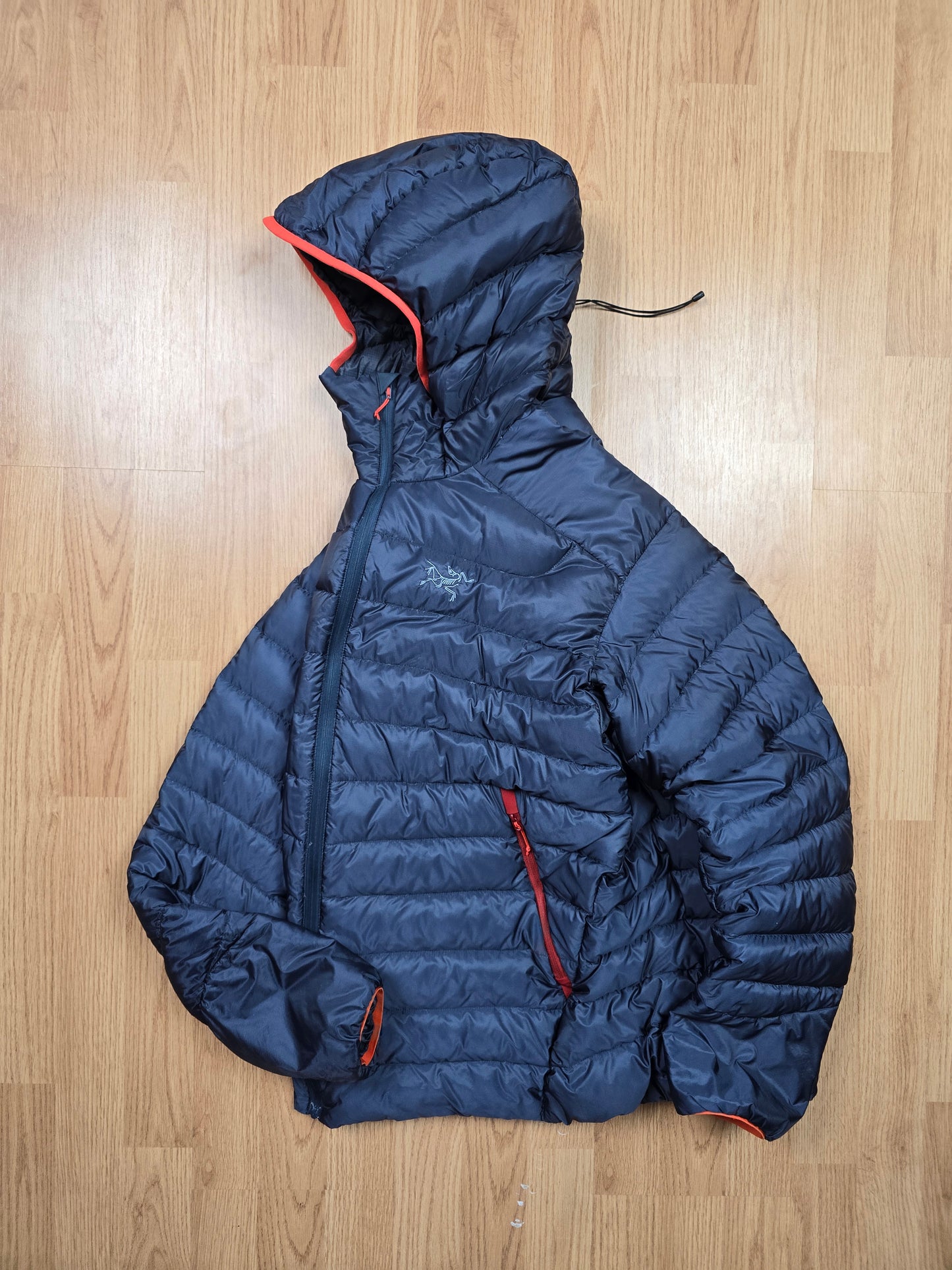 Arc'teryx 'Cerium LT Hoody' Down Filled Puffer Jacket (L)