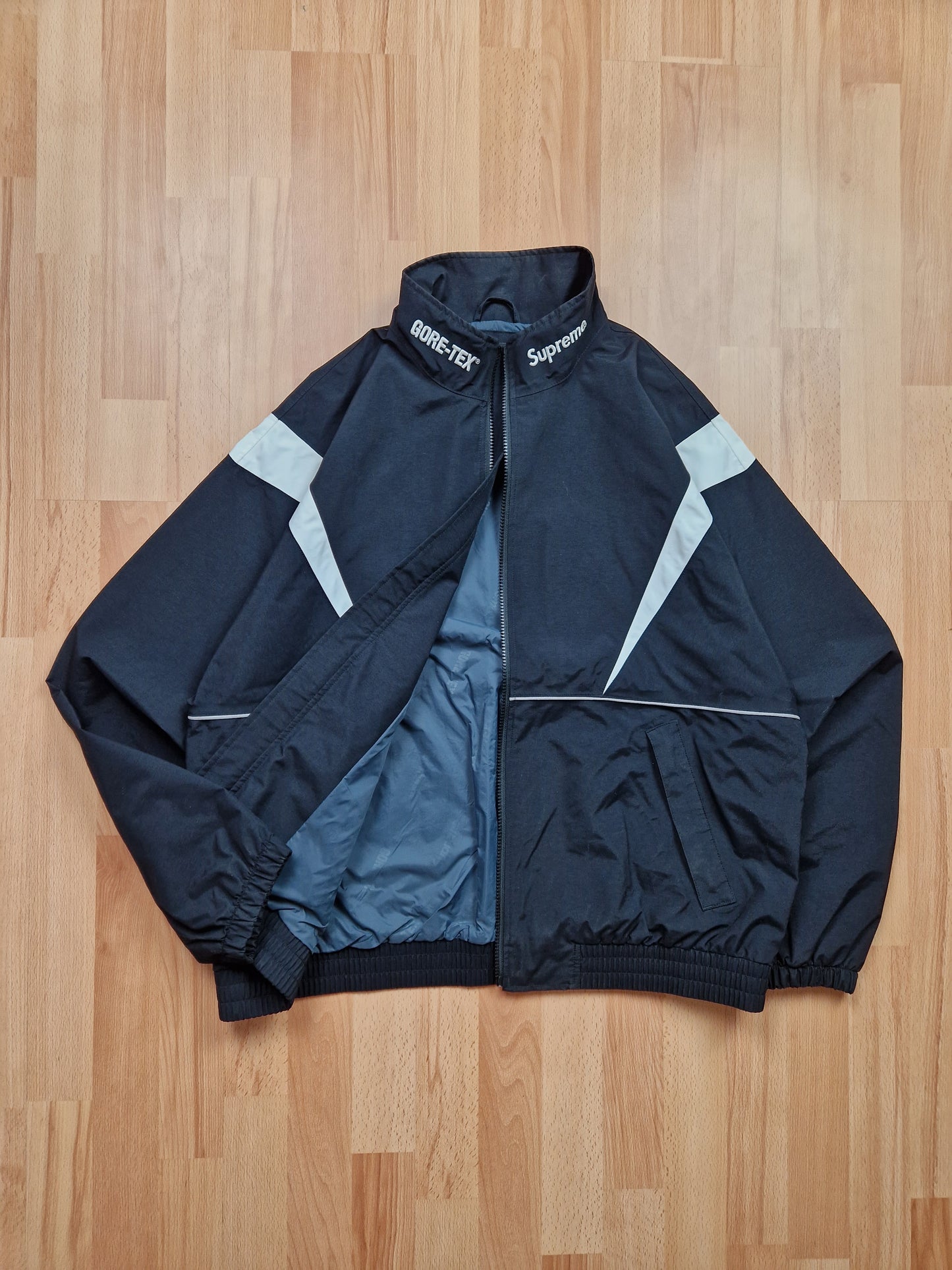 RARE Supreme Gore-tex Court Track Jacket (XL)