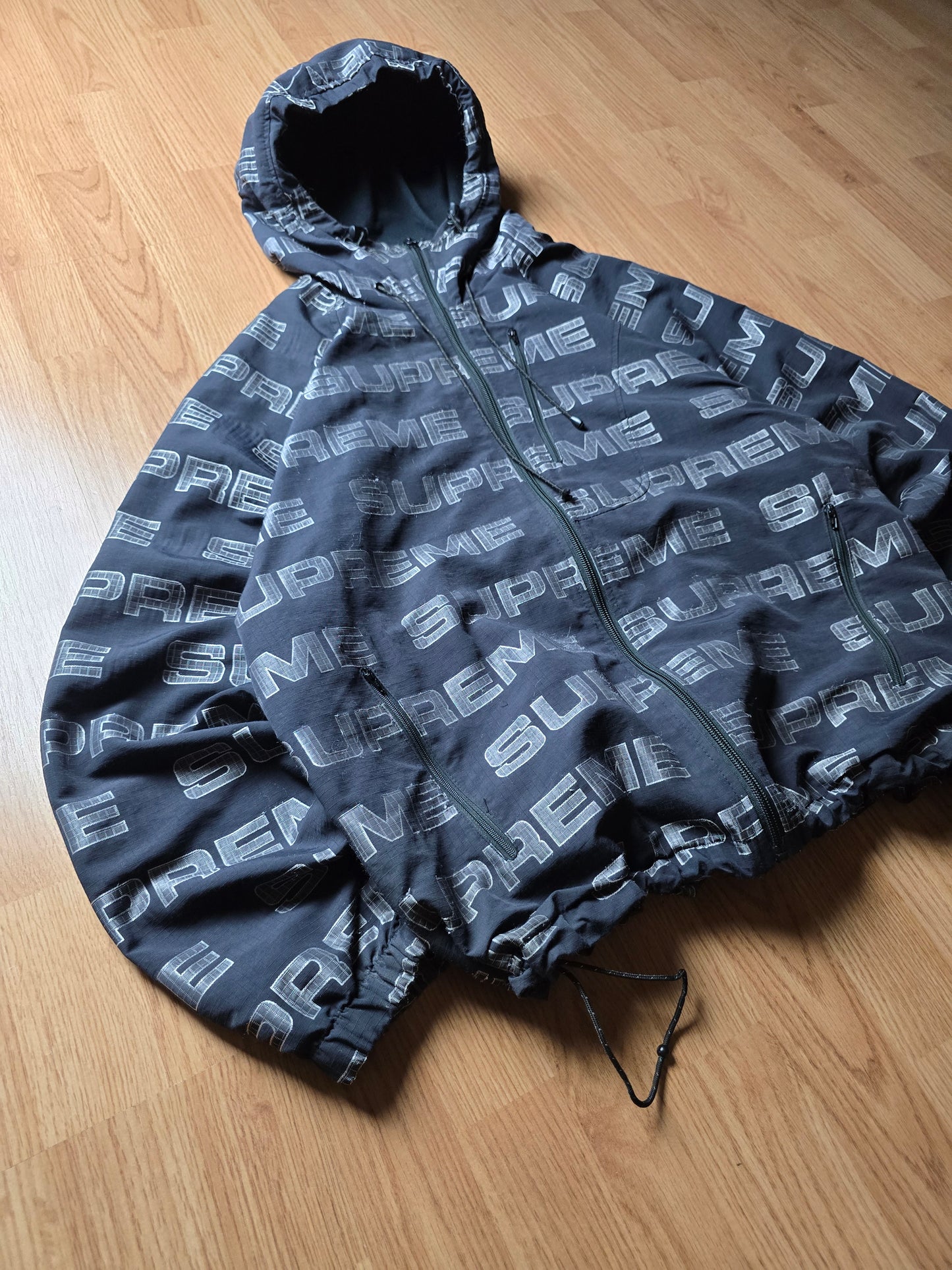 RARE Supreme Logo Ripstop Hooded Track Jacket (M)