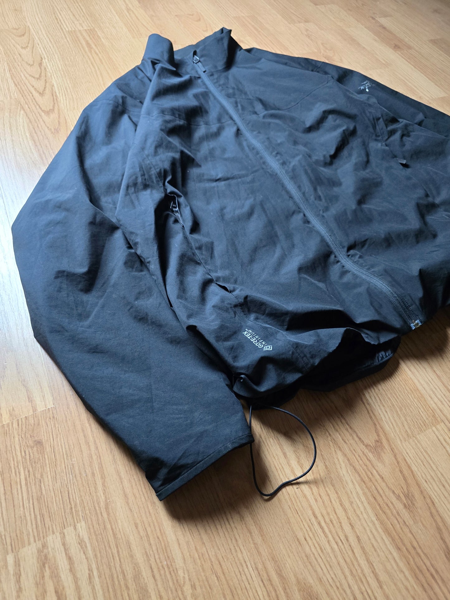 Arc'teryx 'Solano' Goretex Infinium Jacket (XL)