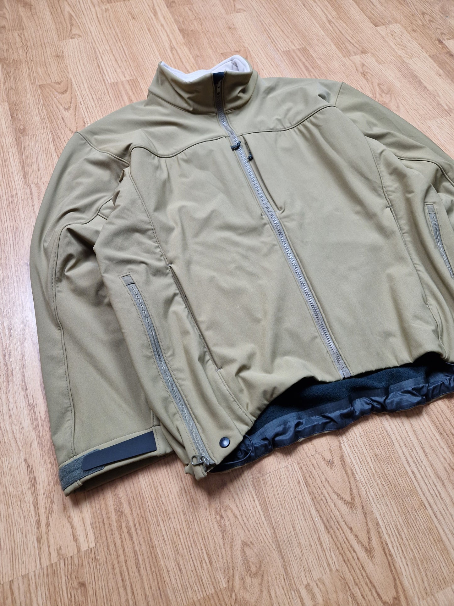 Arc'teryx LEAF VertX Justice Utility Jacket (L)