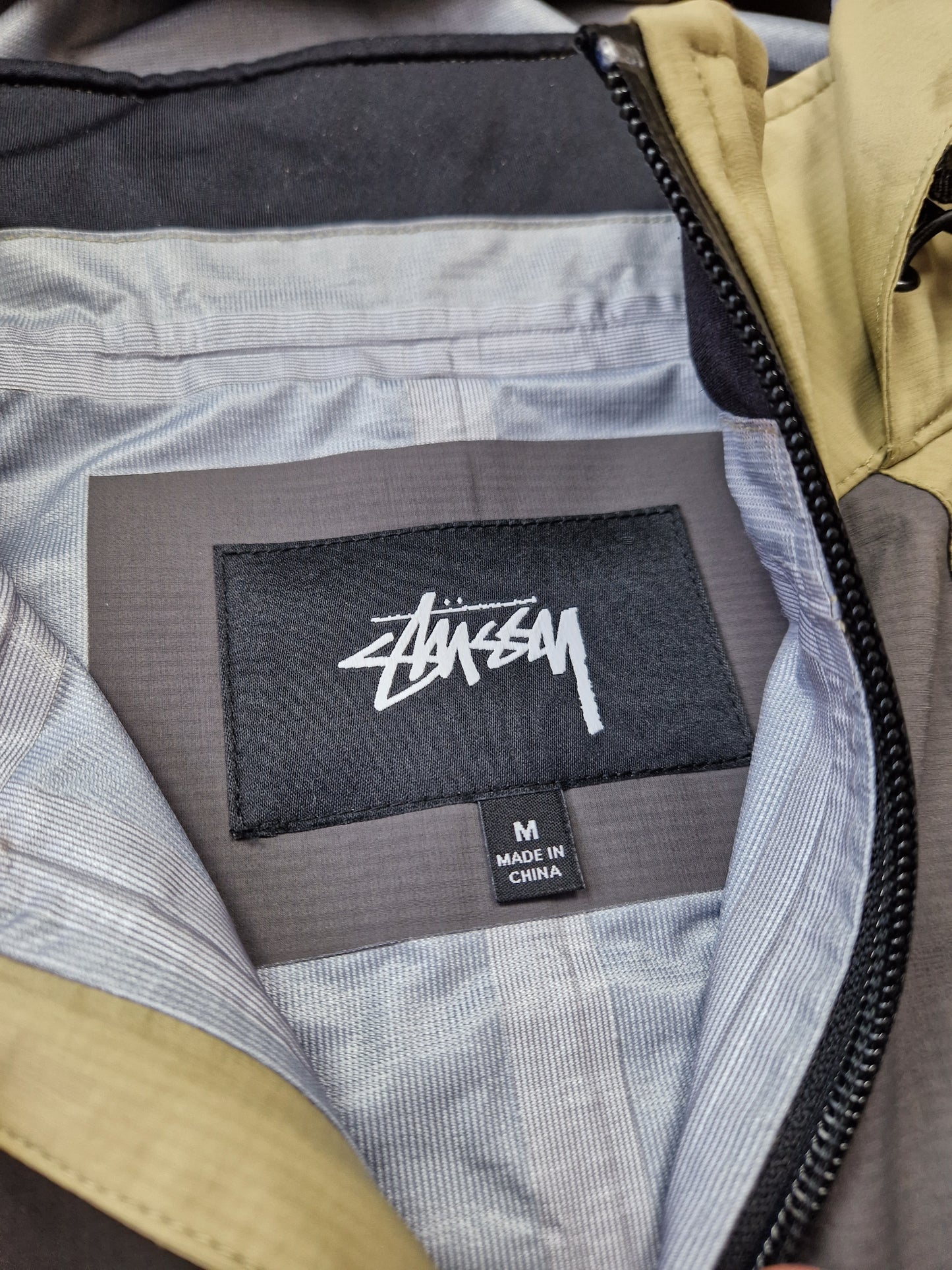 Stussy Taped Seam Rain Shell Jacket (M)