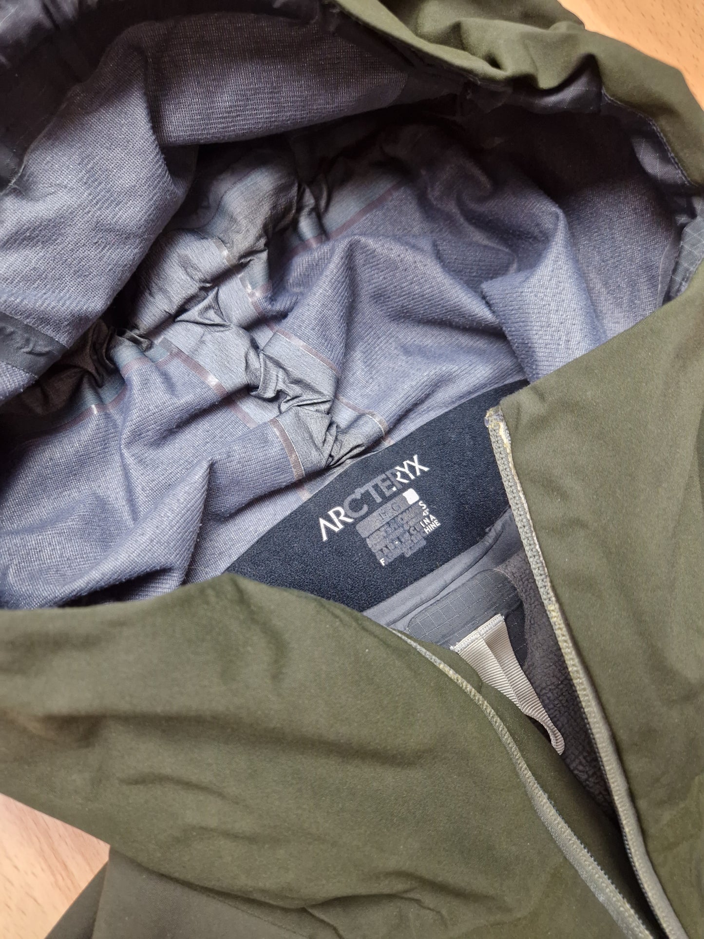 RARE Arc'teryx Windstopper Recco System Jacket (L)