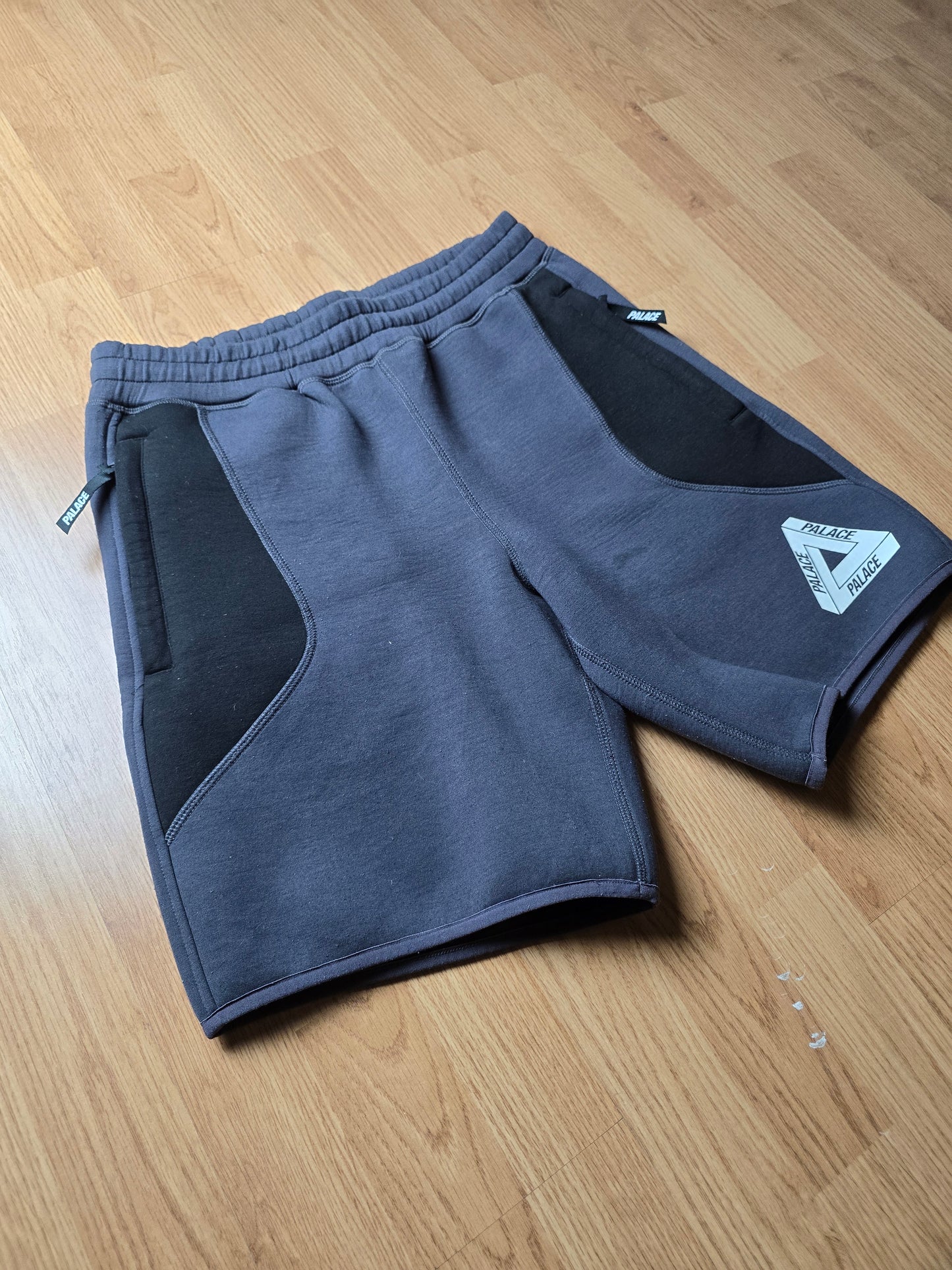 Palace Performance Shorts (M)