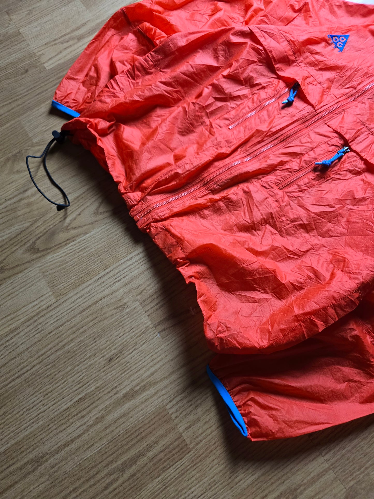 W/ Nike ACG Habanero Lightweight Hooded Windbreaker Jacket (M)