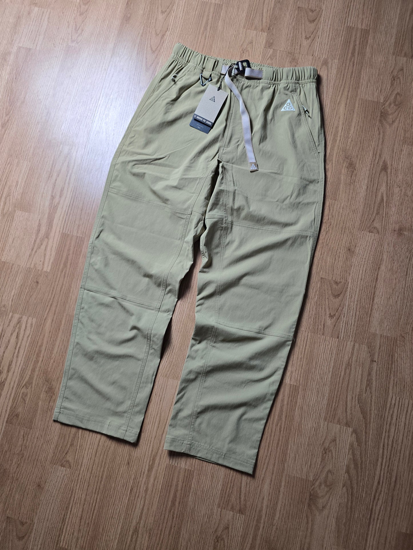 Nike ACG UV Hike Lightweight Technical Belted Shell Pants (S)
