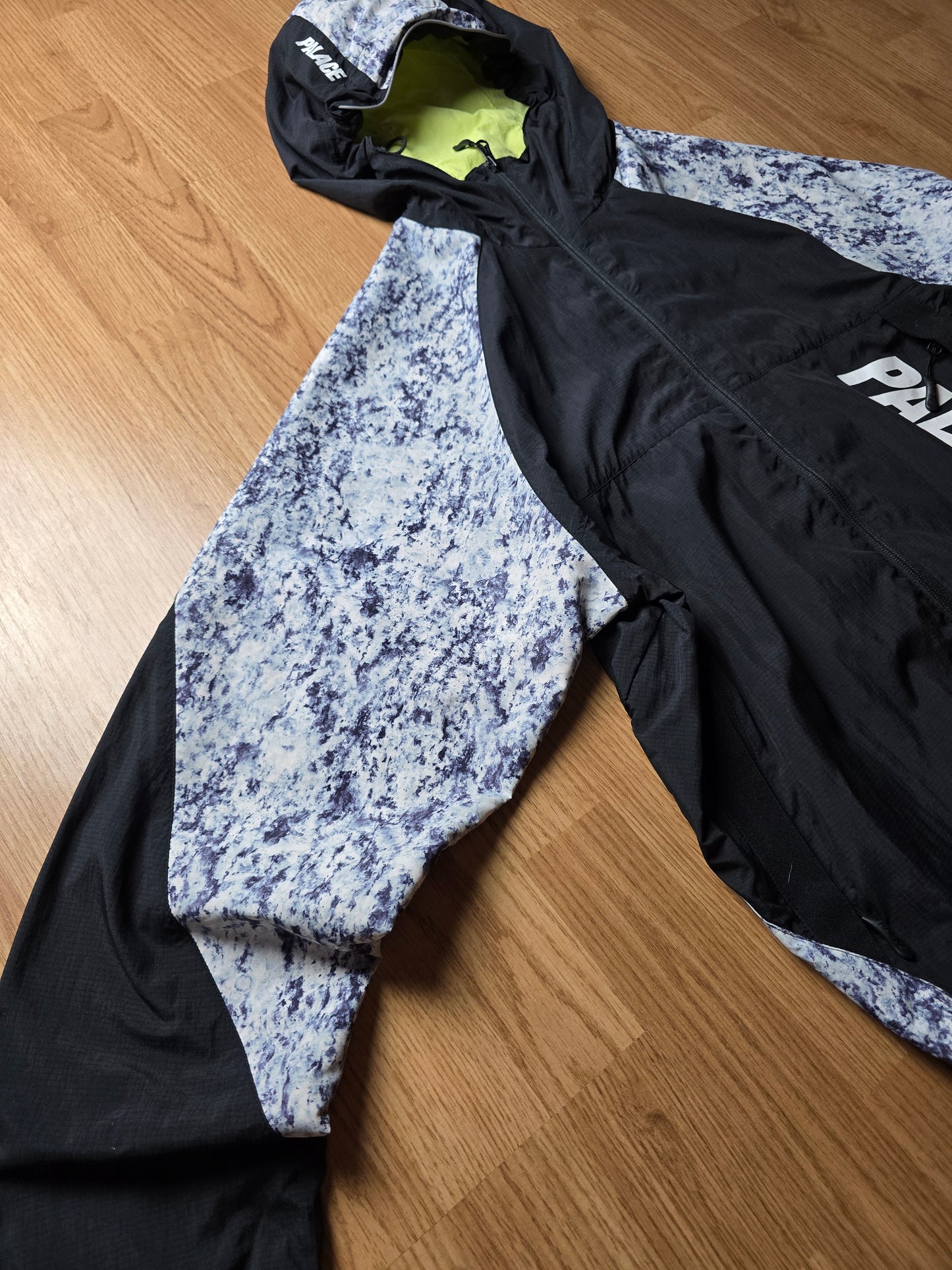 Palace P-Lite Run It Jacket (L)