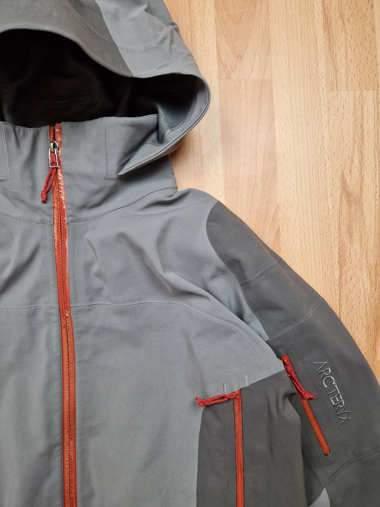 Vintage Arc'teryx Gore-tex Stingray Saltilo Jacket (L)