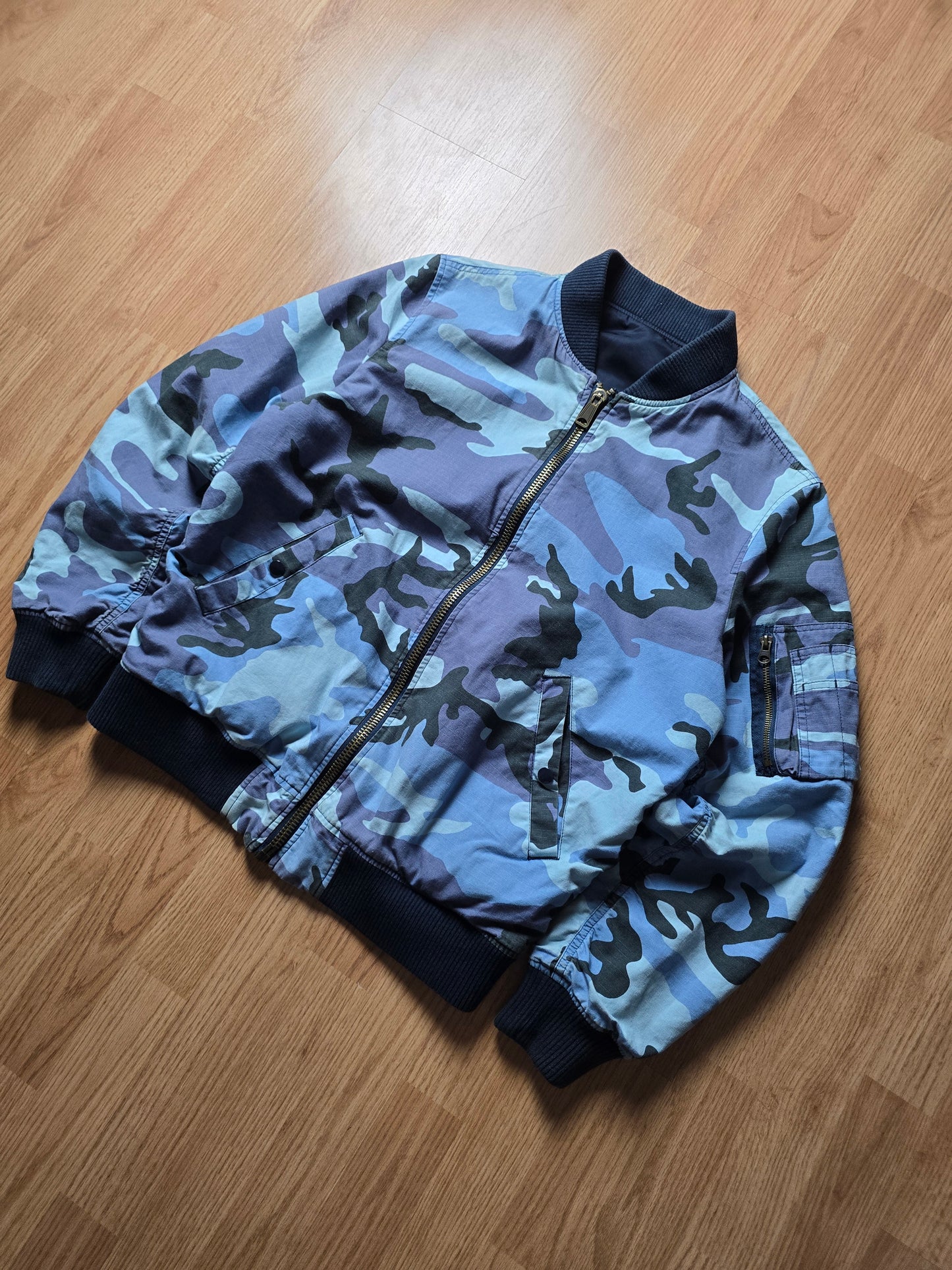Supreme Reversible MA-1 Cotton Camo Bomber Jacket (M)