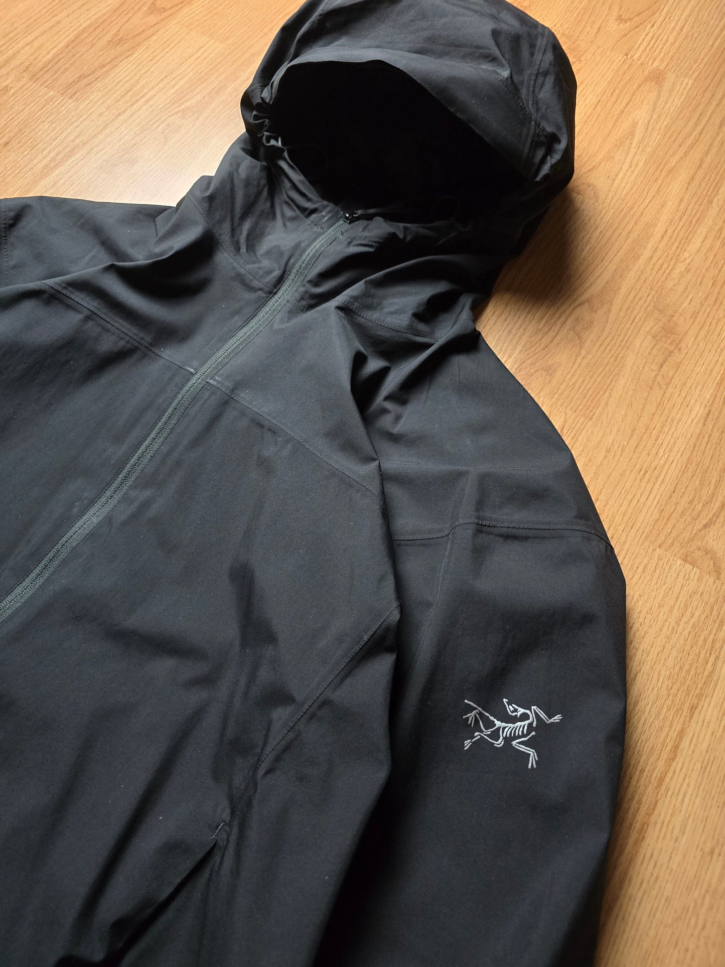 Arc'teryx Solano Windstopper 'hoody' Jacket (L)