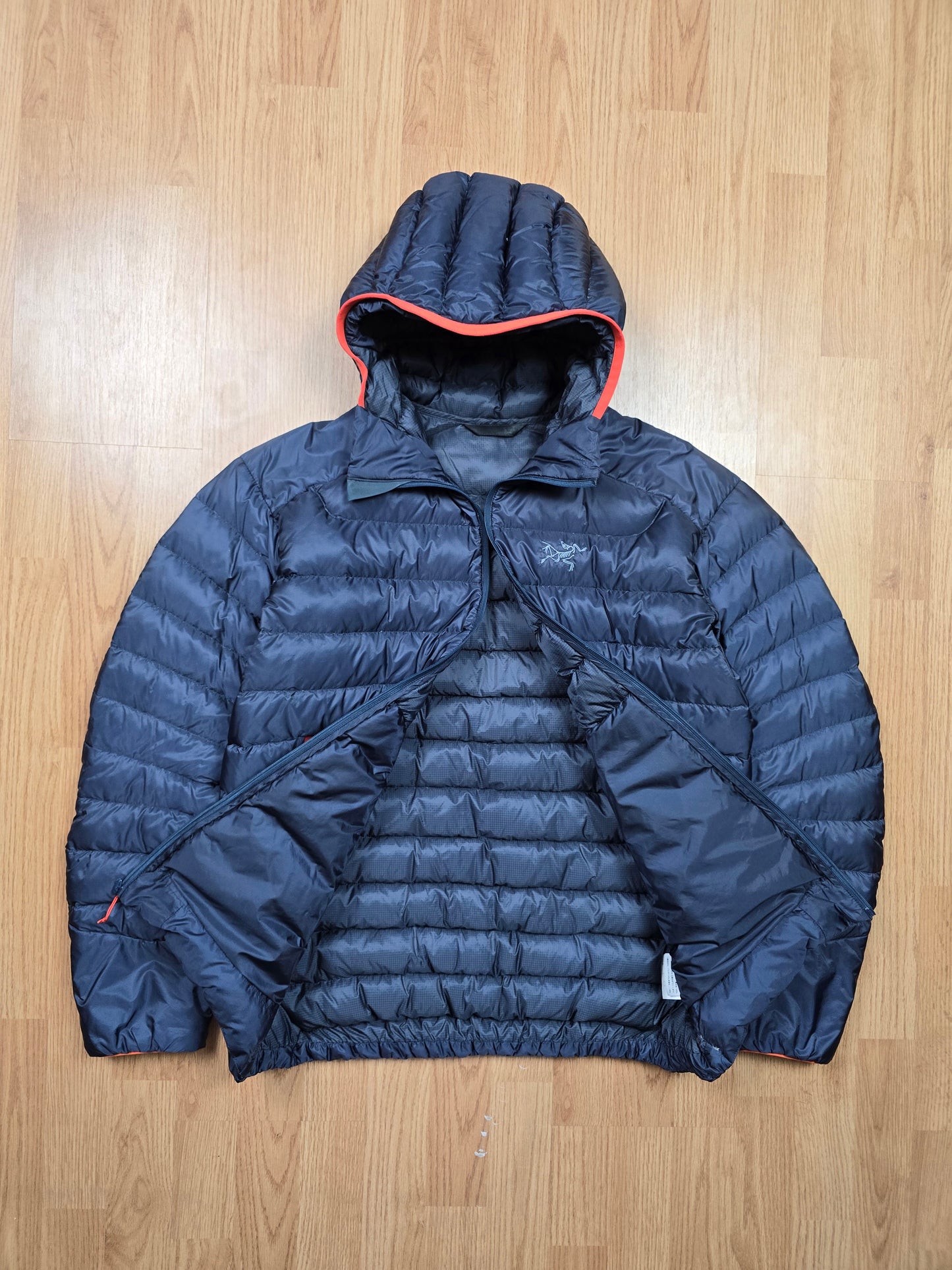 Arc'teryx 'Cerium LT Hoody' Down Filled Puffer Jacket (L)