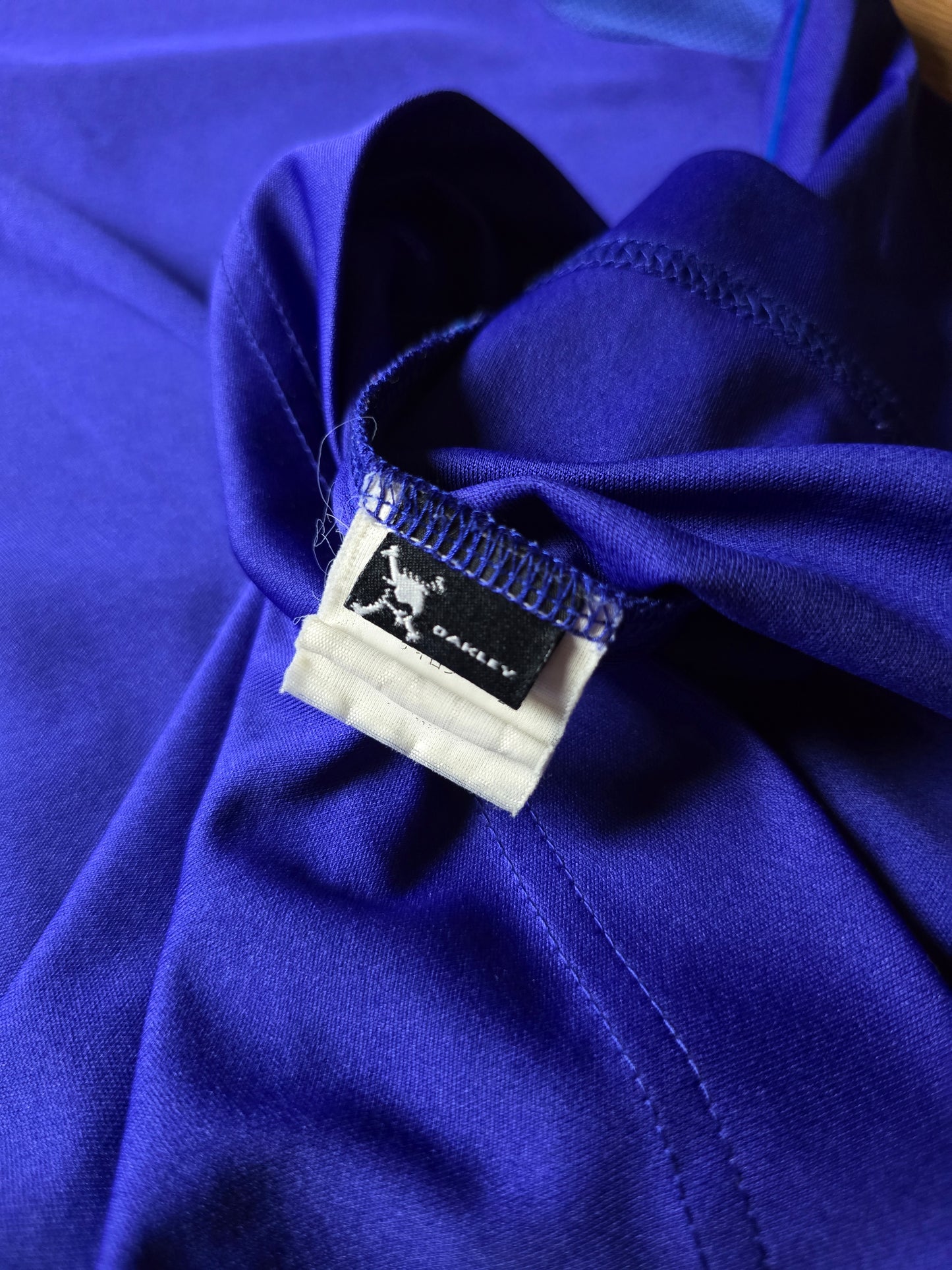 W/ Oakley 1/4 Zip Golf Top (L)