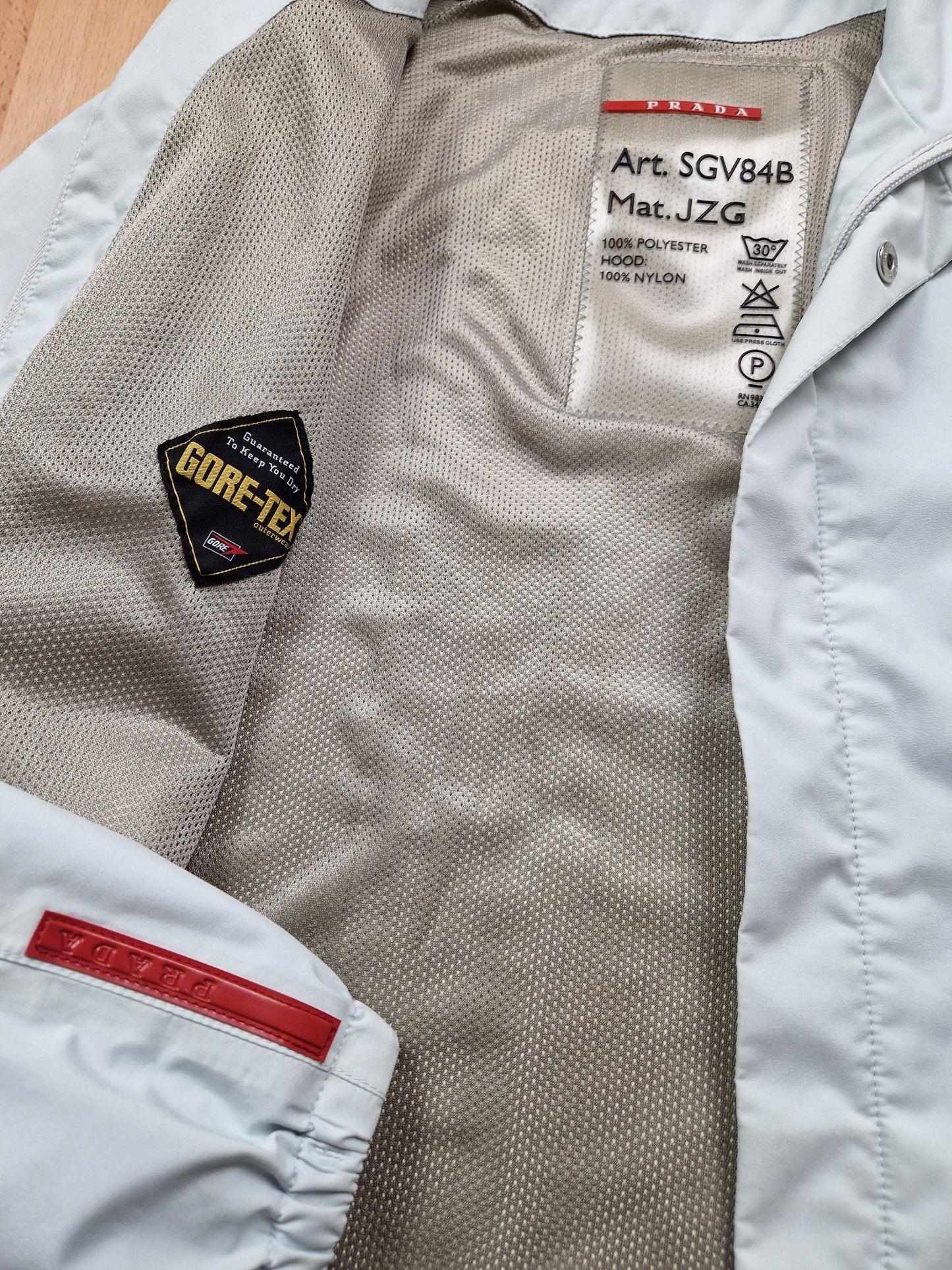 RARE Prada Sport Gore-tex Stash Pocket Jacket (M)