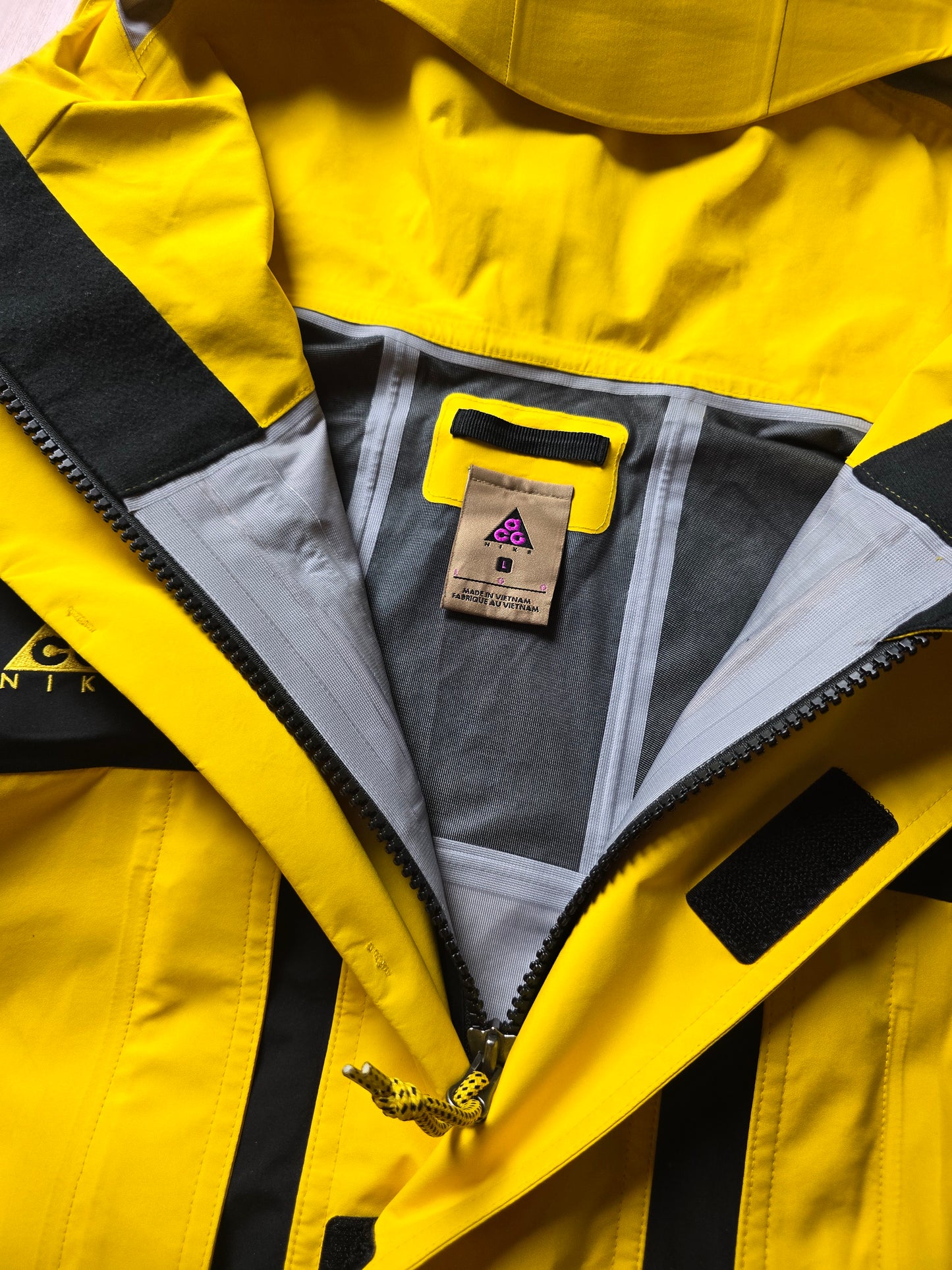 Nike ACG NRG Gore-tex Jacket (L)