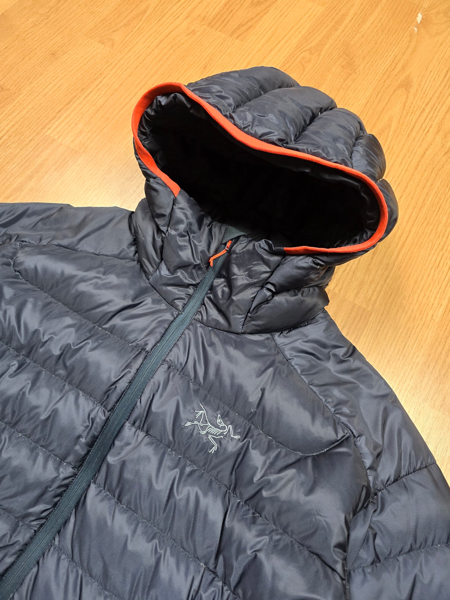 Arc'teryx 'Cerium LT Hoody' Down Filled Puffer Jacket (L)