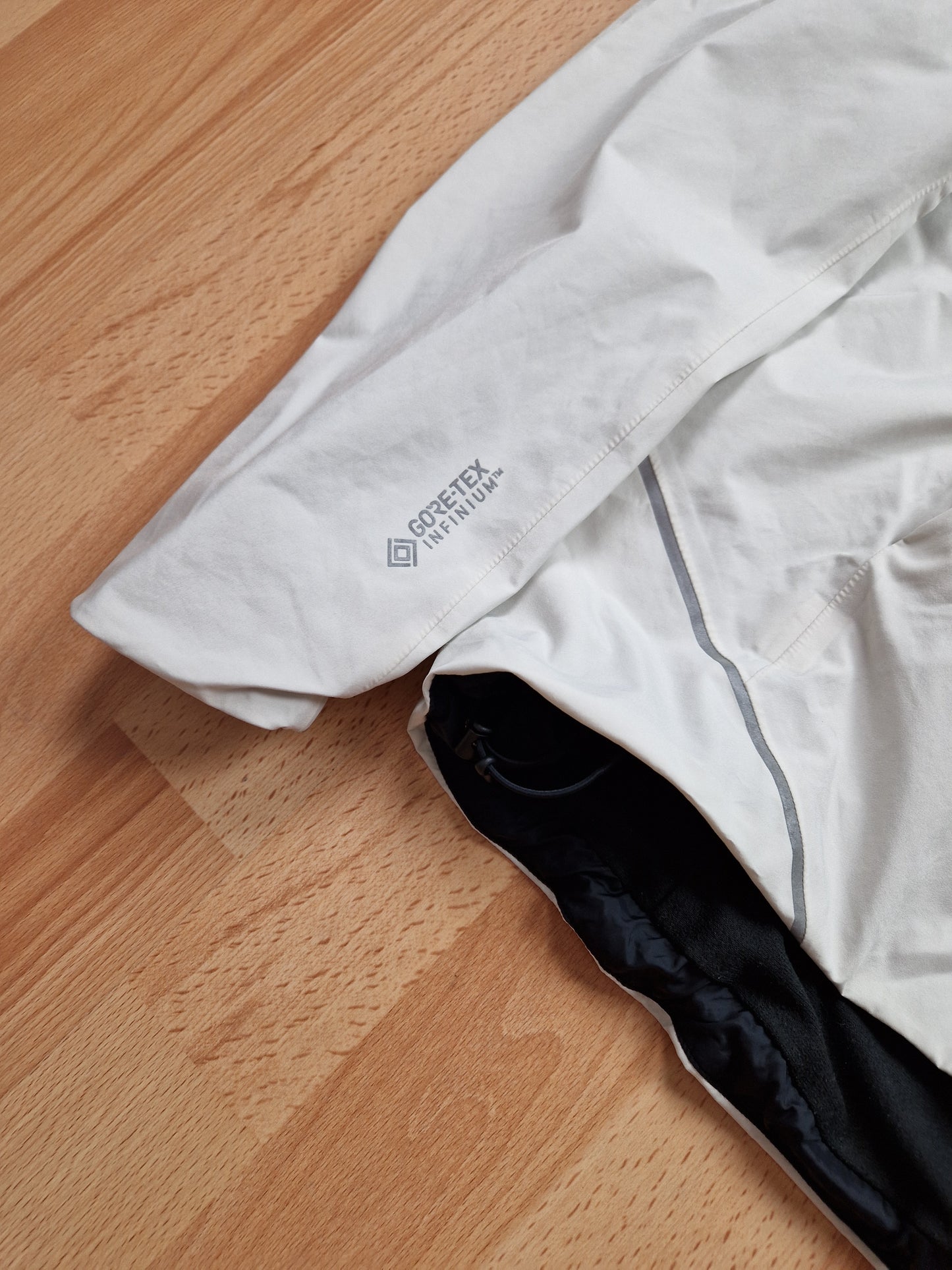 Arc'teryx 'Solano' Goretex Infinium Jacket (S)