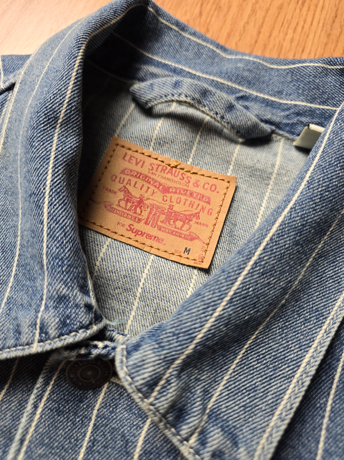 Rare Supreme x Levis Pin Stripe Denim Trucker Jacket (M)