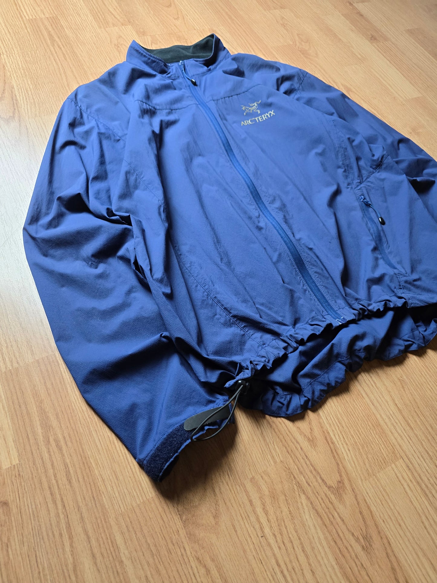 Arc'teryx 'Squamish' Lightweight Jacket (M)