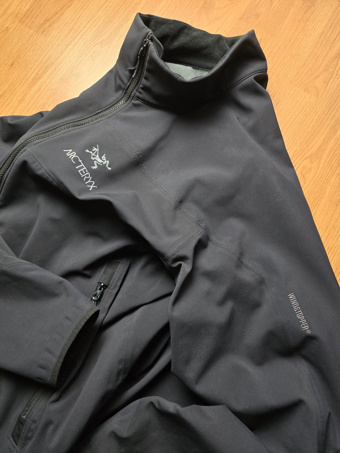 Vintage Arc'teryx Venta AR Windstopper Softshell Jacket (XL)