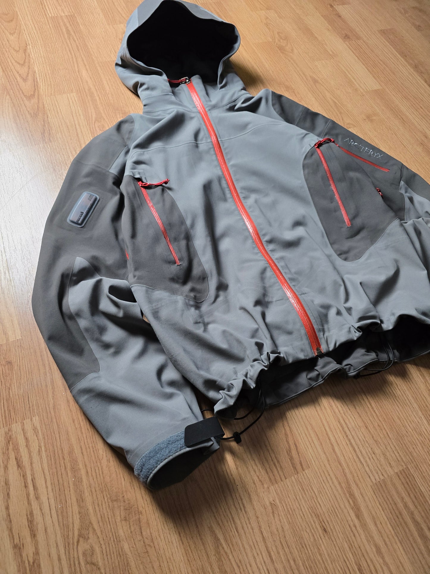 Vintage Arc'teryx Gore-tex Stingray Jacket (S)