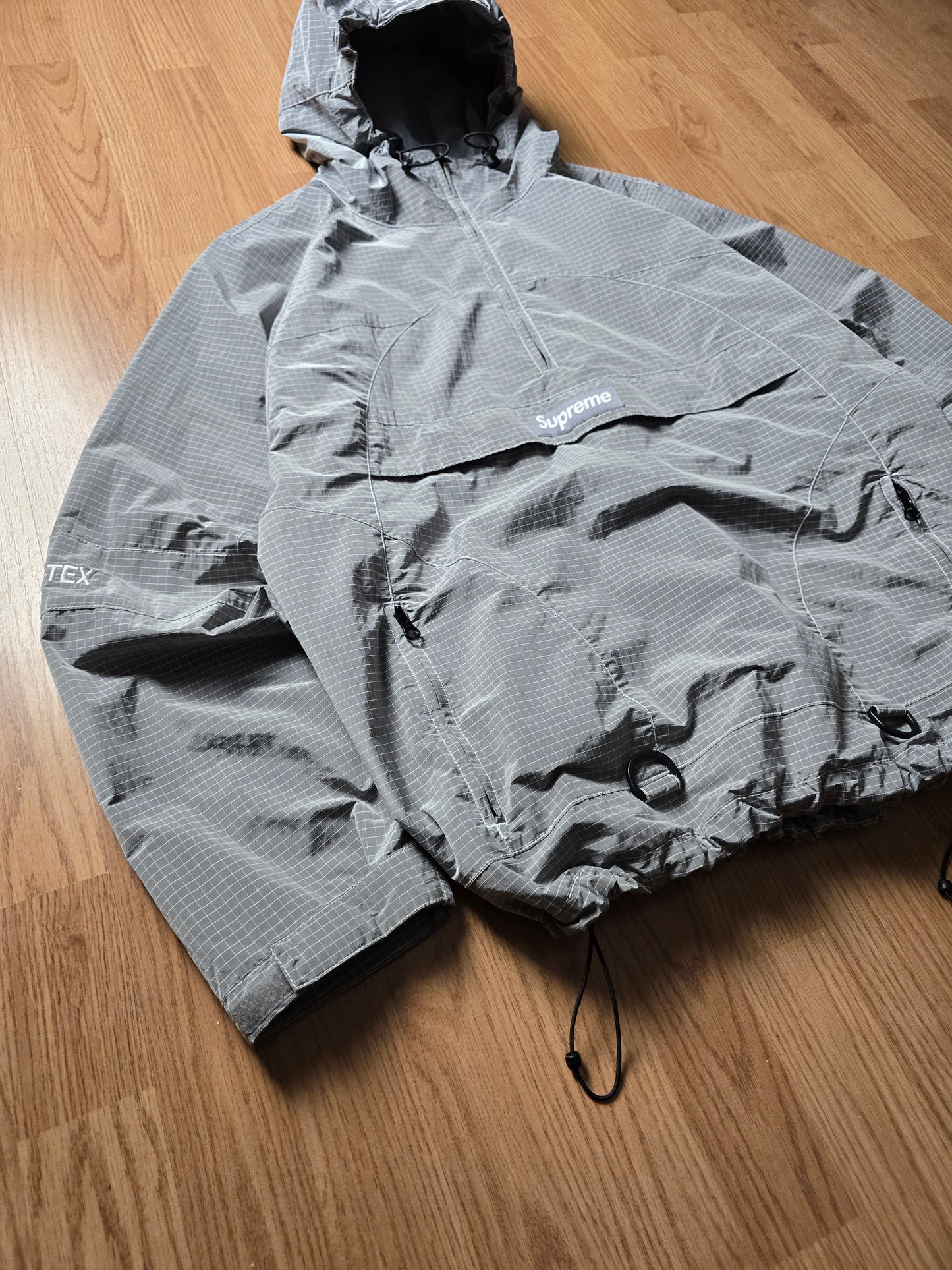 Supreme Gore-Tex Contrast Stitch Anorak (L)