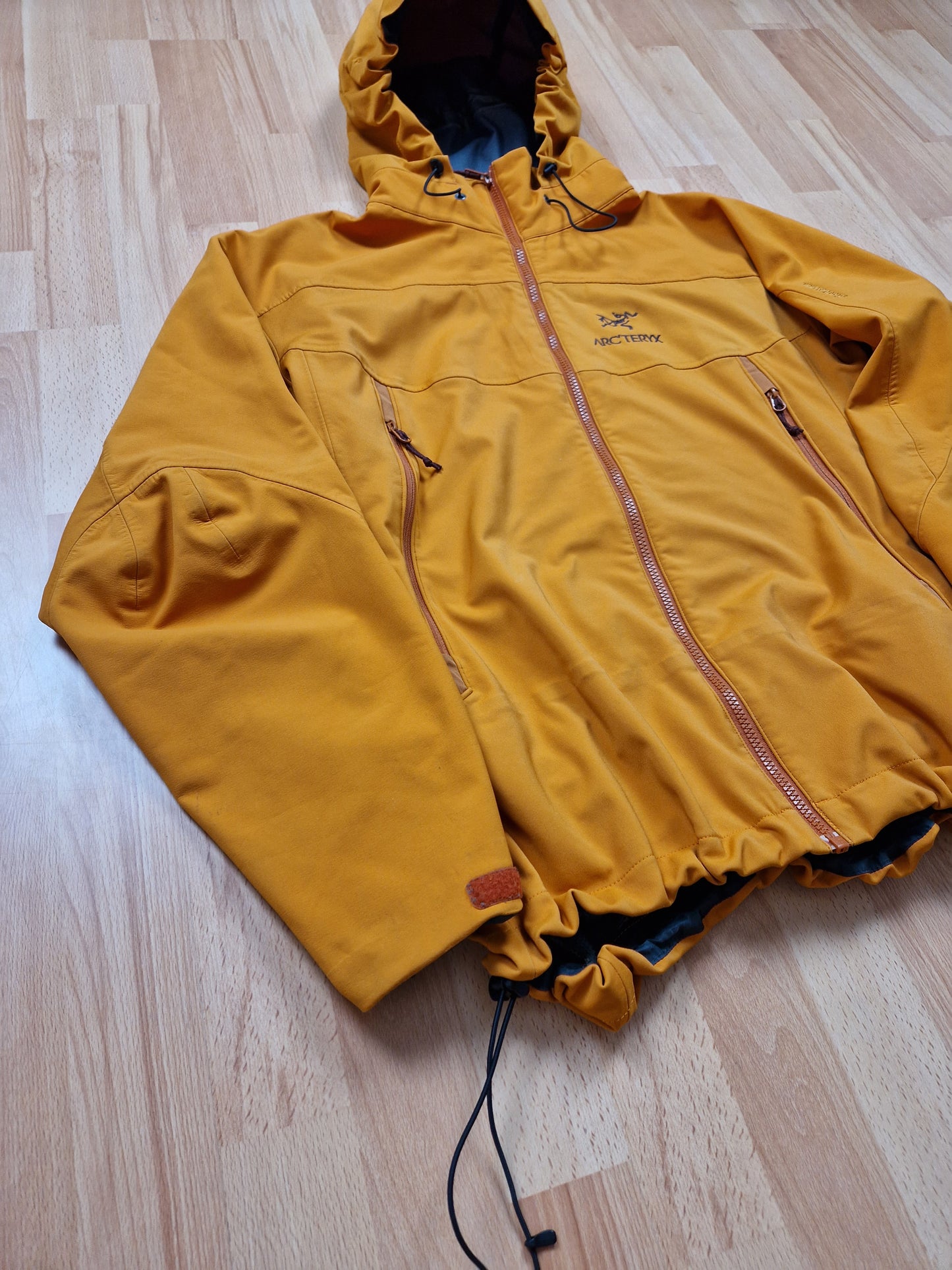 Arc'teryx 'Venta SV' Softshell Windstopper Jacket (XL)