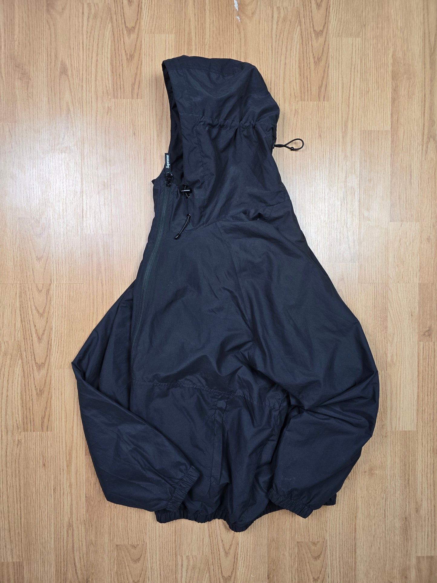 Supreme Water resistant Lightweight Nylon Hooded Jacket (L)