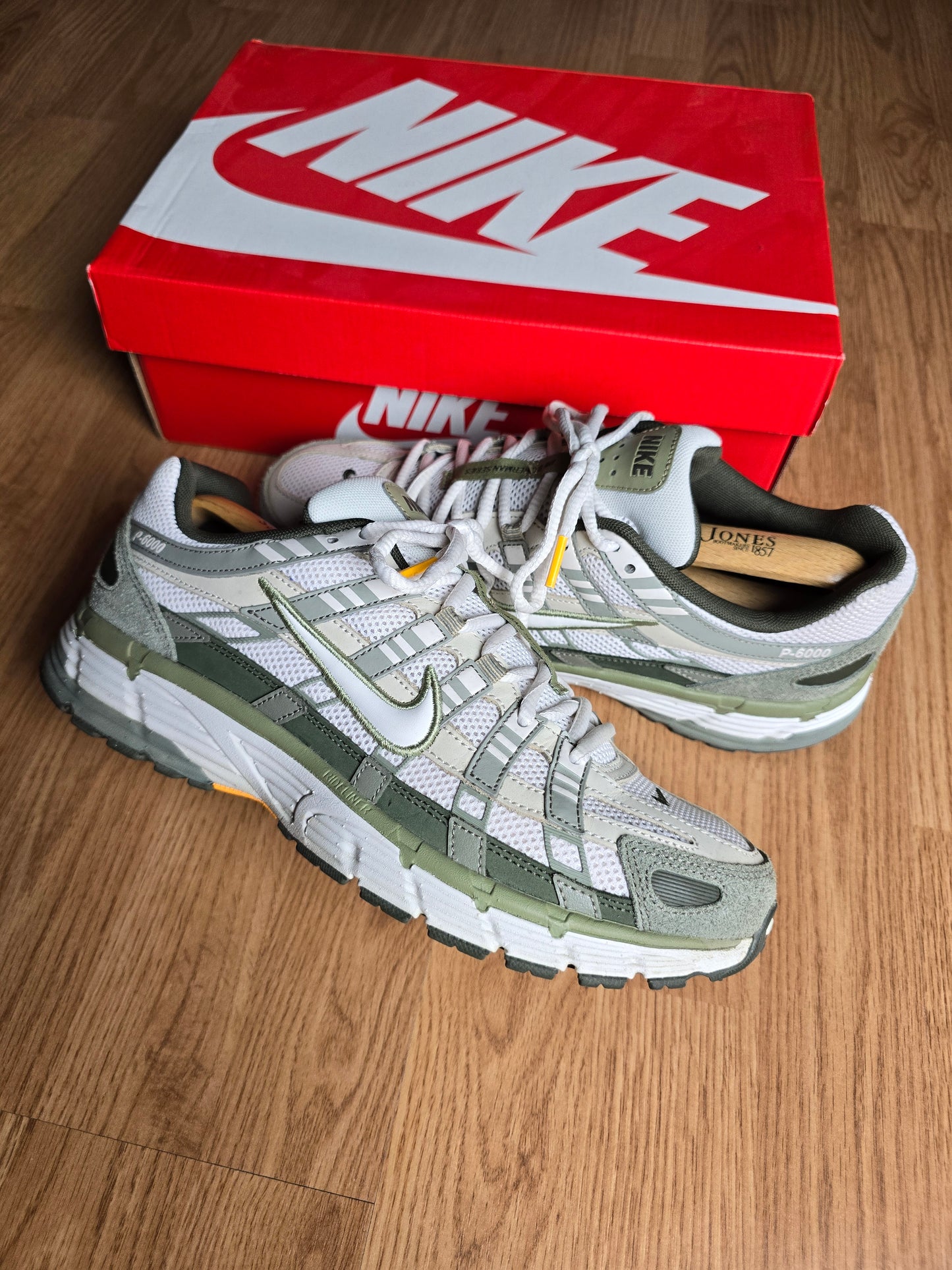 Nike P-6000 Light Army Cargo Khaki (UK8.5)