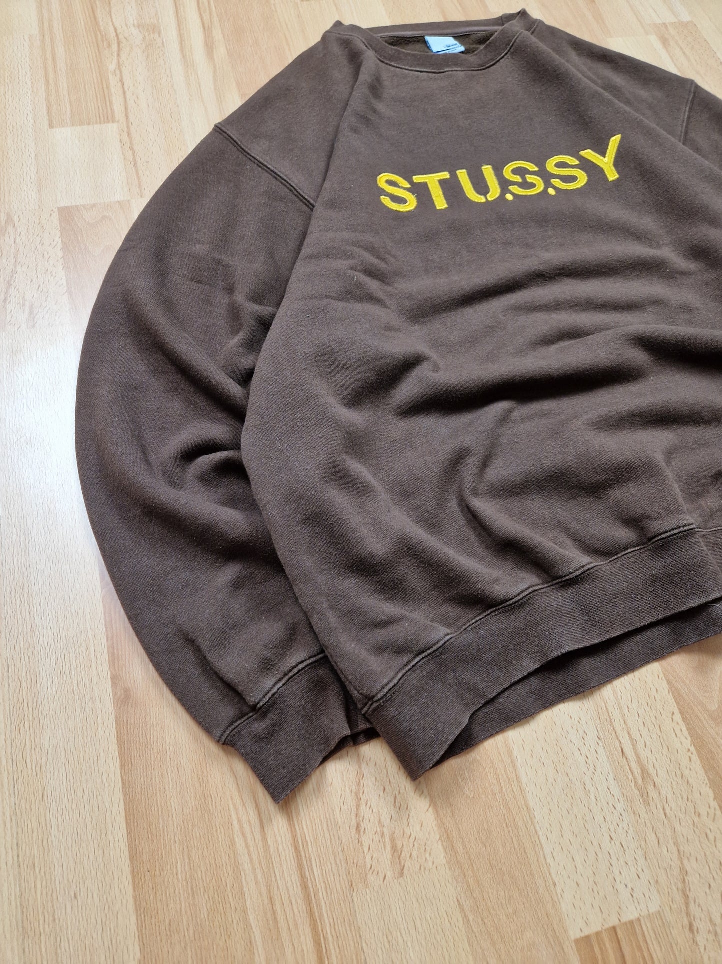 Vintage Stussy Embroidered Spellout Crewneck Sweatshirt (XL)