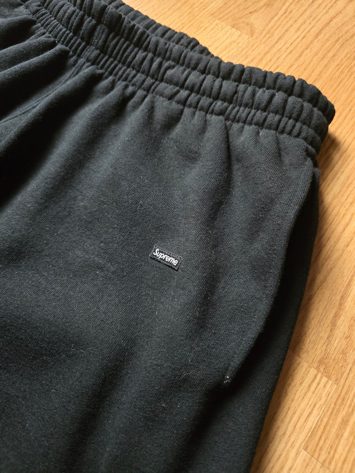 Supreme Baggy Small Box Logo Sweatpants/Joggers (M)