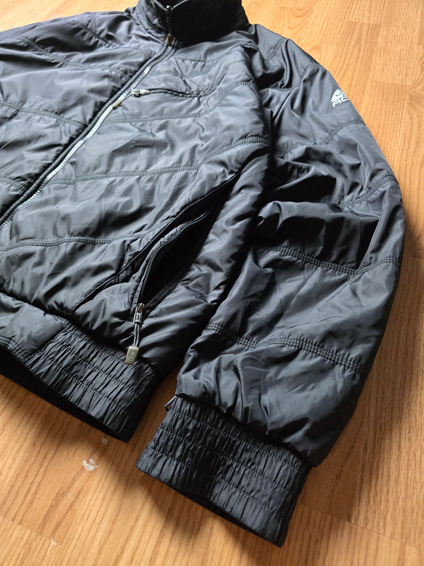 00s Nike ACG Padded Arm Logo Jacket (M)