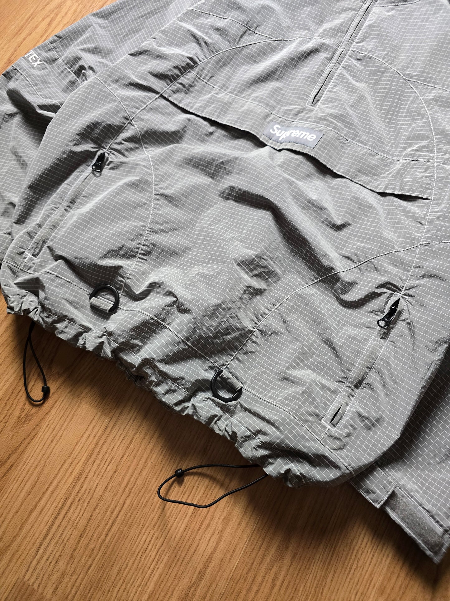 Supreme Gore-Tex Contrast Stitch Anorak (L)
