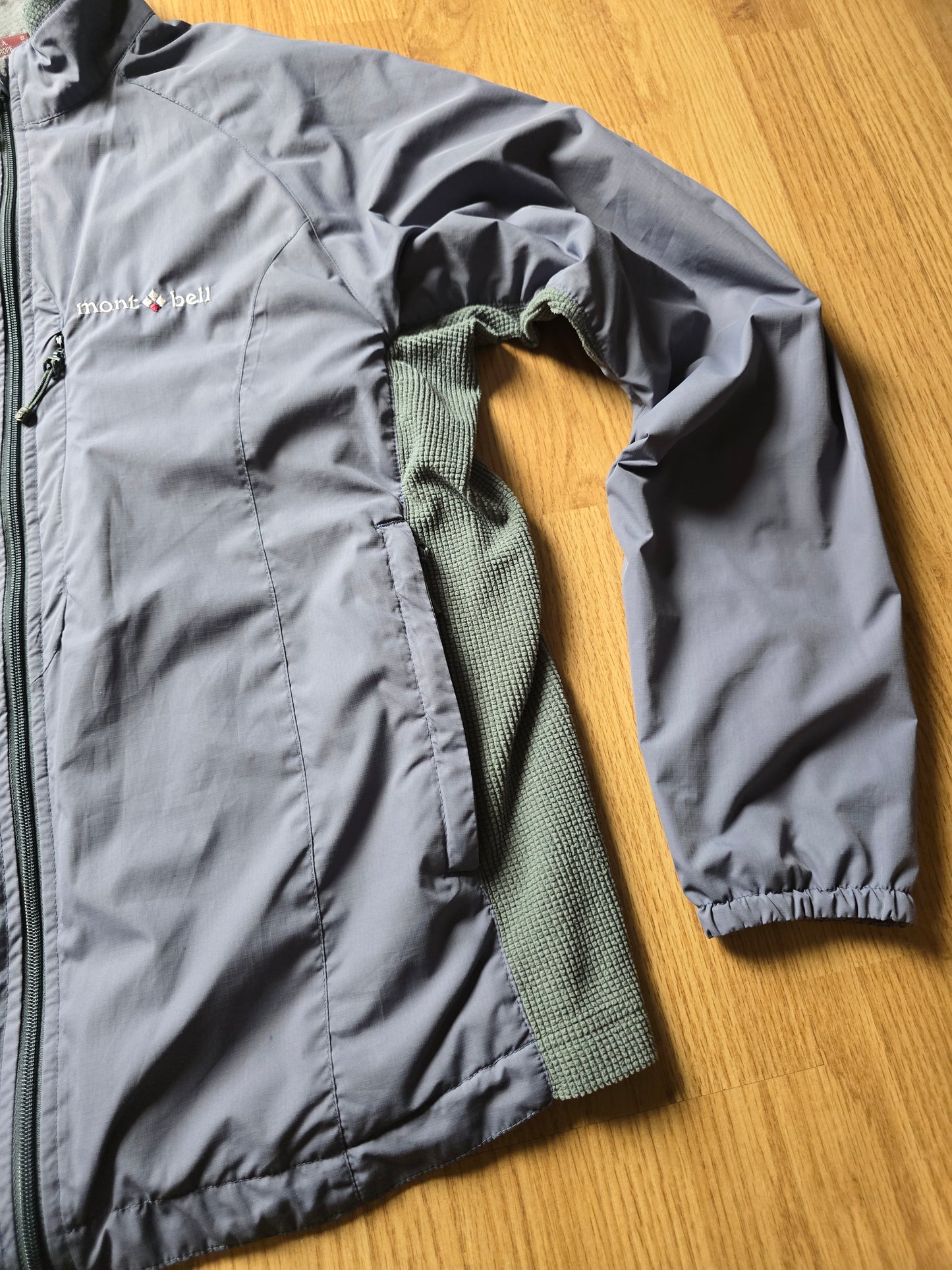 W/ 00s Montbell Climalite Packable Shell Jacket (S)