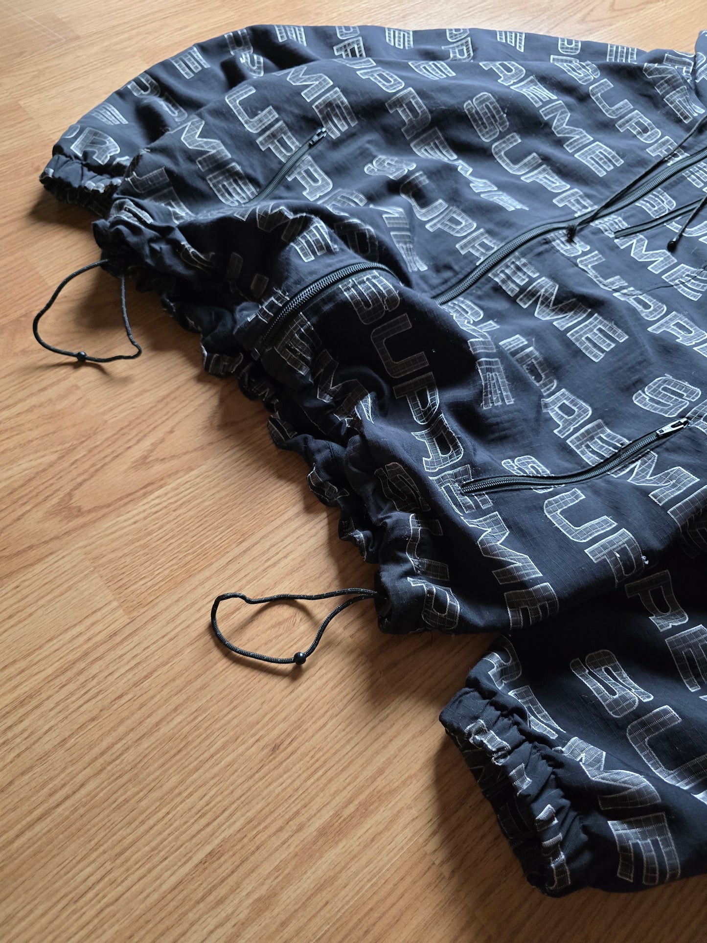 RARE Supreme Logo Ripstop Hooded Track Jacket (M)
