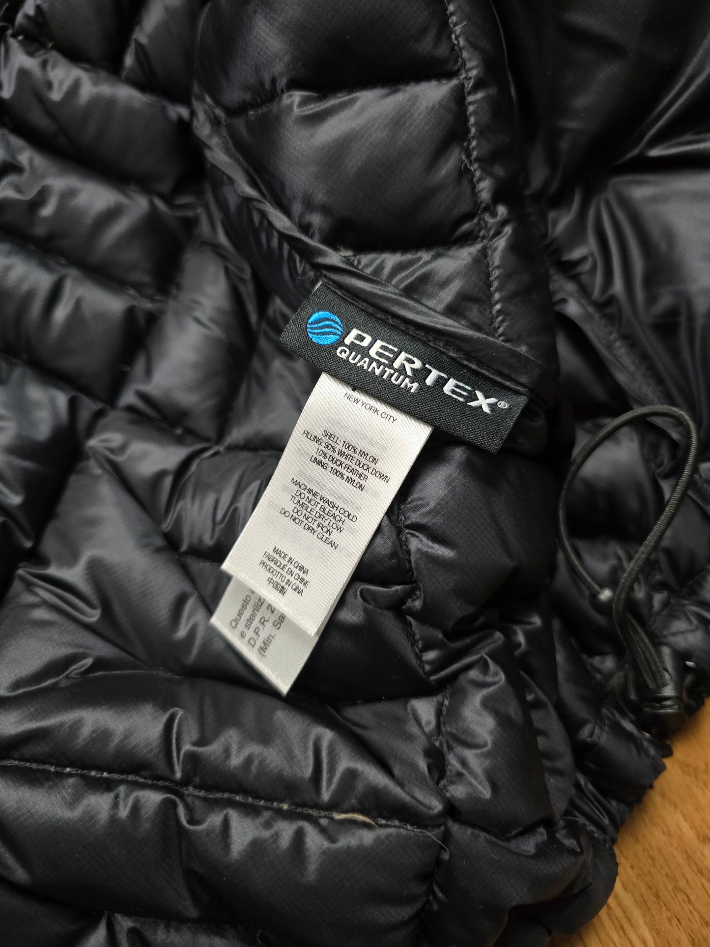 Supreme 'Spellout Quilted' Lightweight Down Pertex Puffer Jacket (L)
