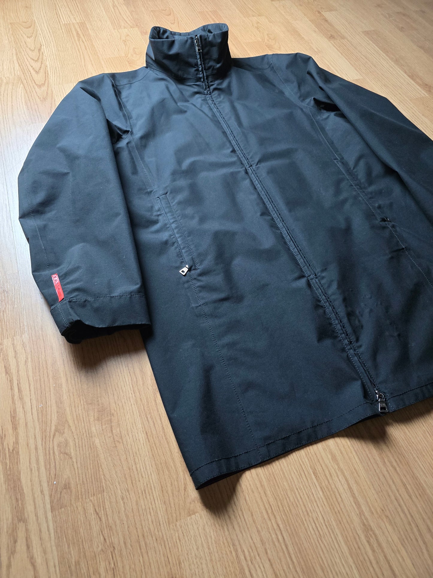 00s Prada Sport Gore-tex Mac Jacket (L)