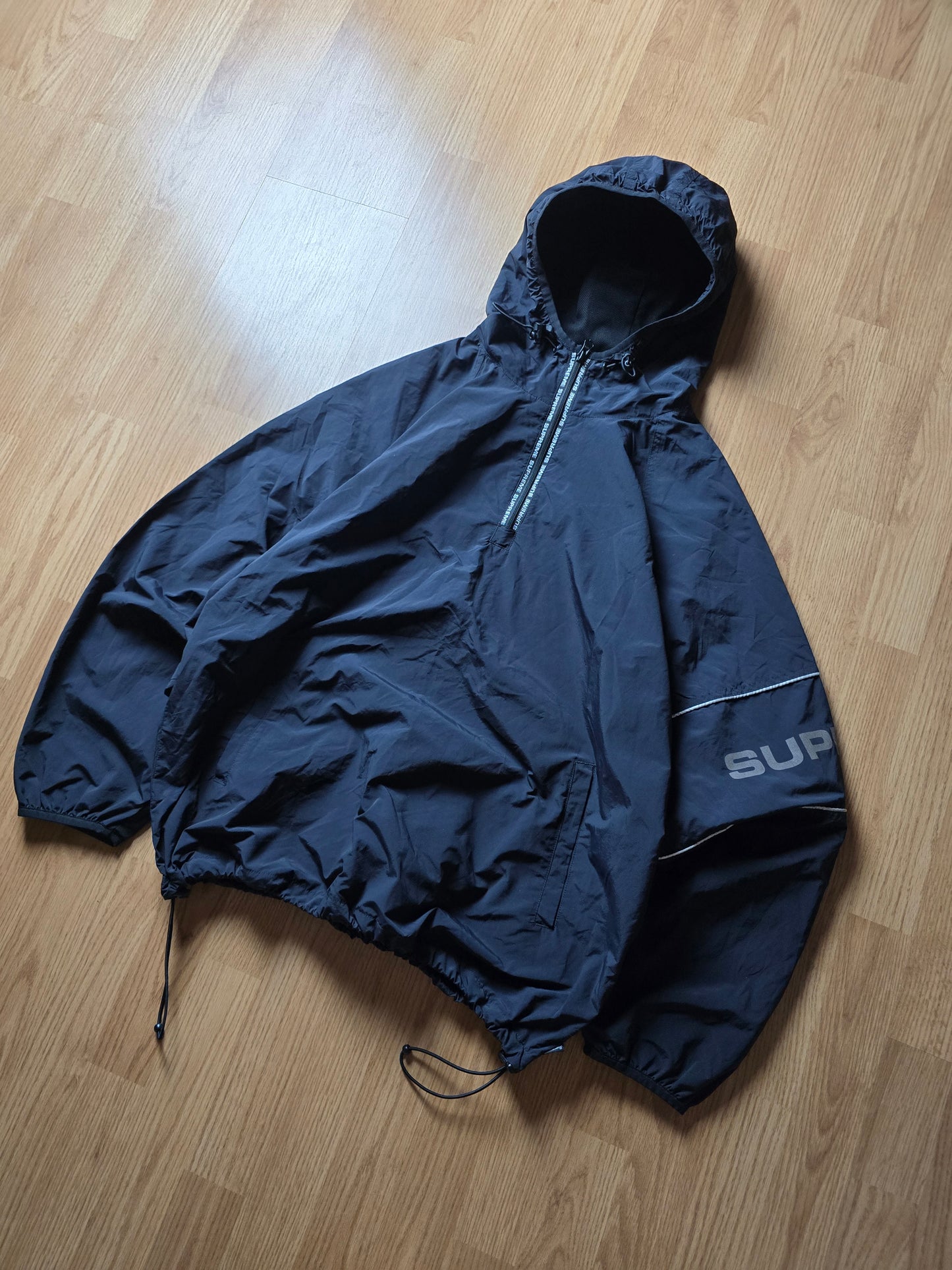 Supreme Nylon Ripstop Reflective Hooded Pullover Jacket (L)