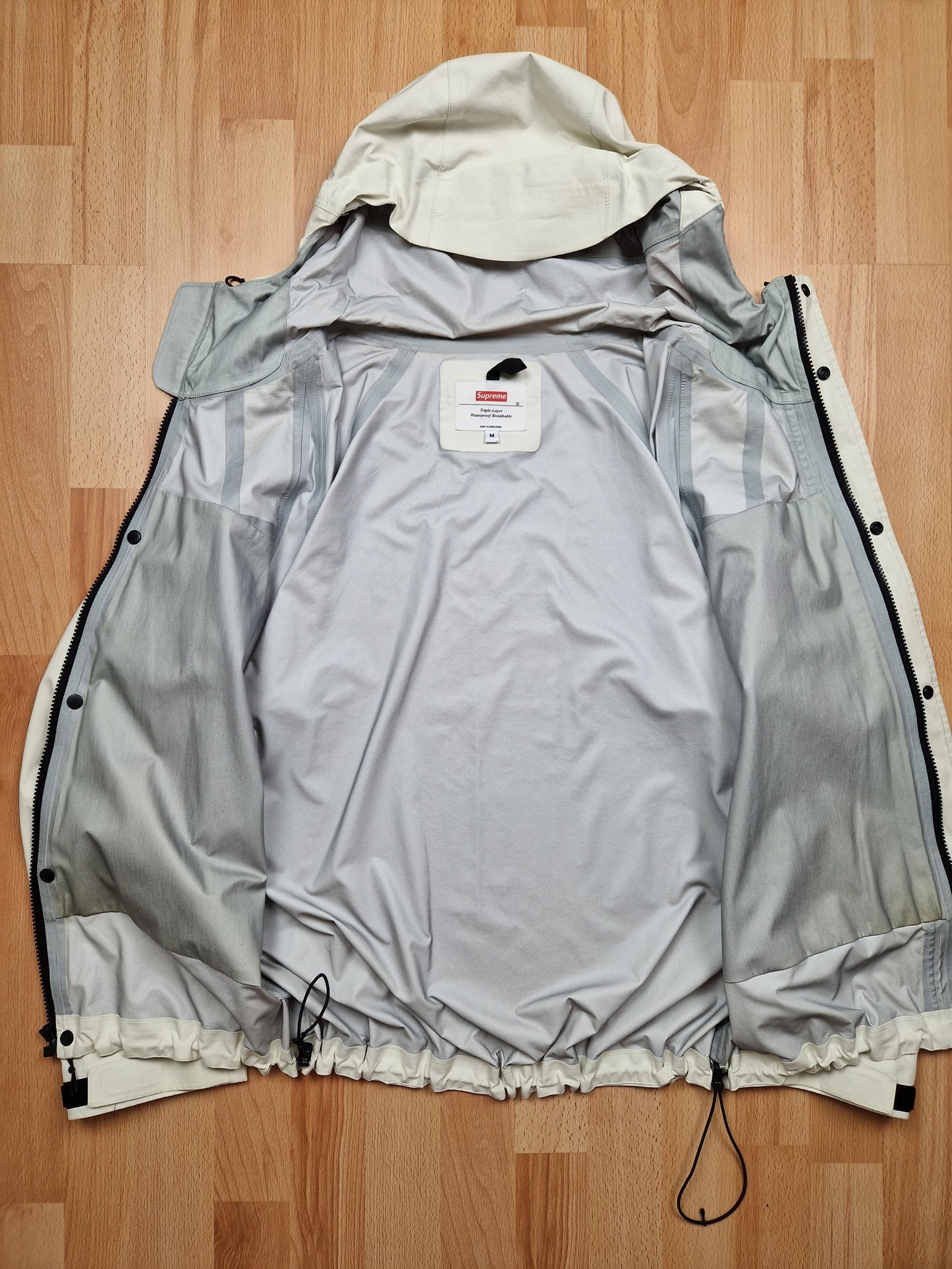 Supreme 'Apex' Taped Seam Waterproof Jacket (M)
