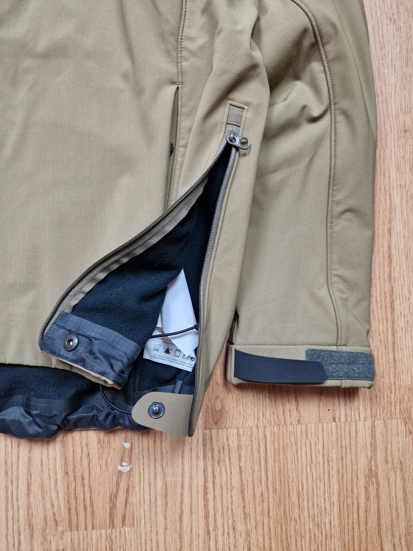 Arc'teryx LEAF VertX Justice Utility Jacket (L)