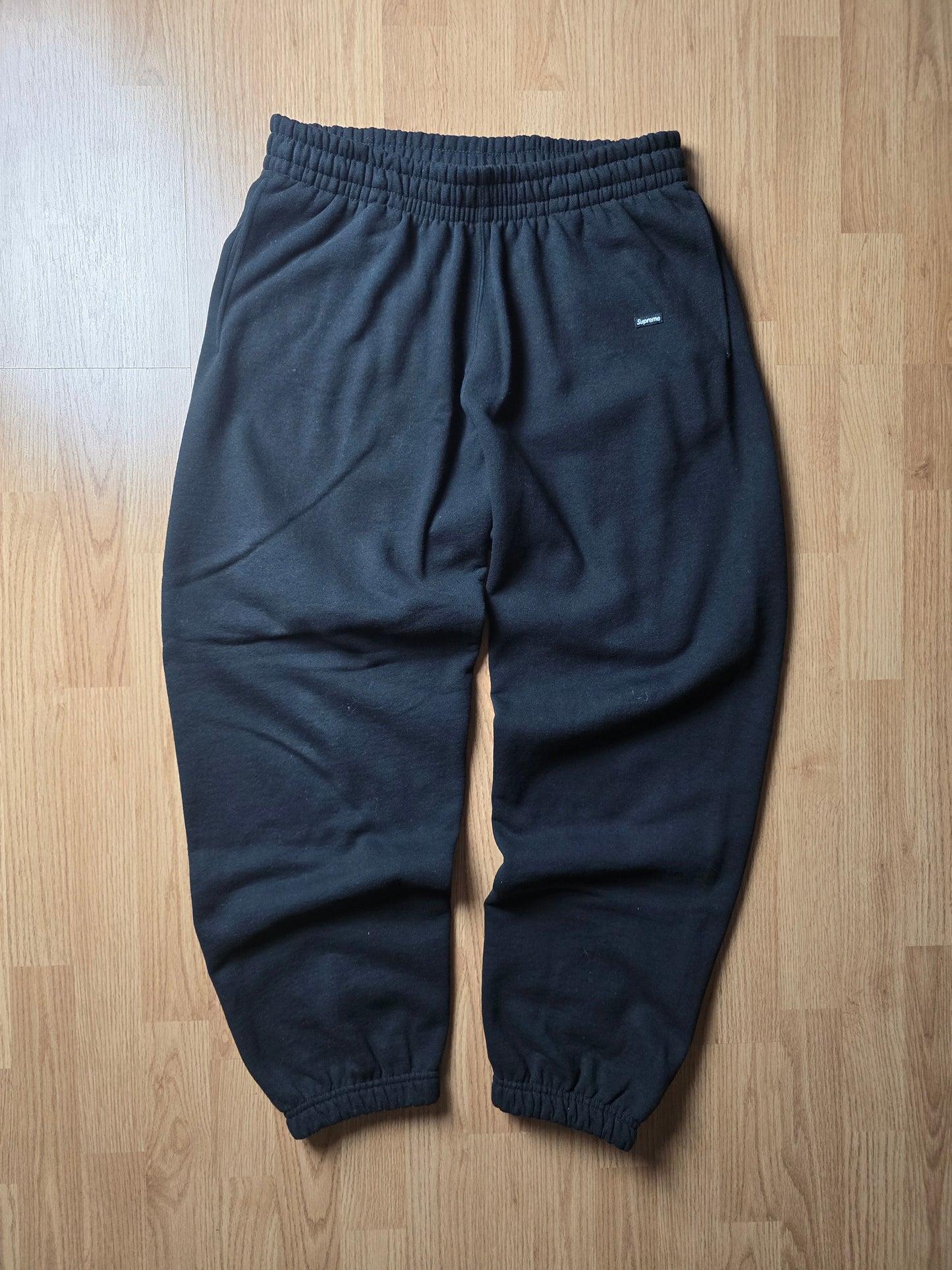Supreme Baggy Small Box Logo Sweatpants/Joggers (M)