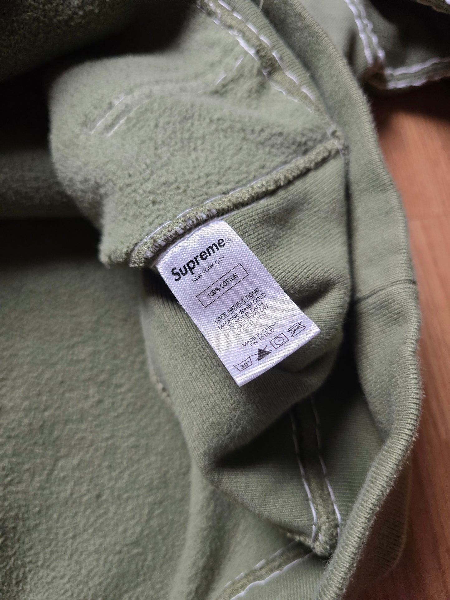 Supreme Big Stitch Hoodie (M)