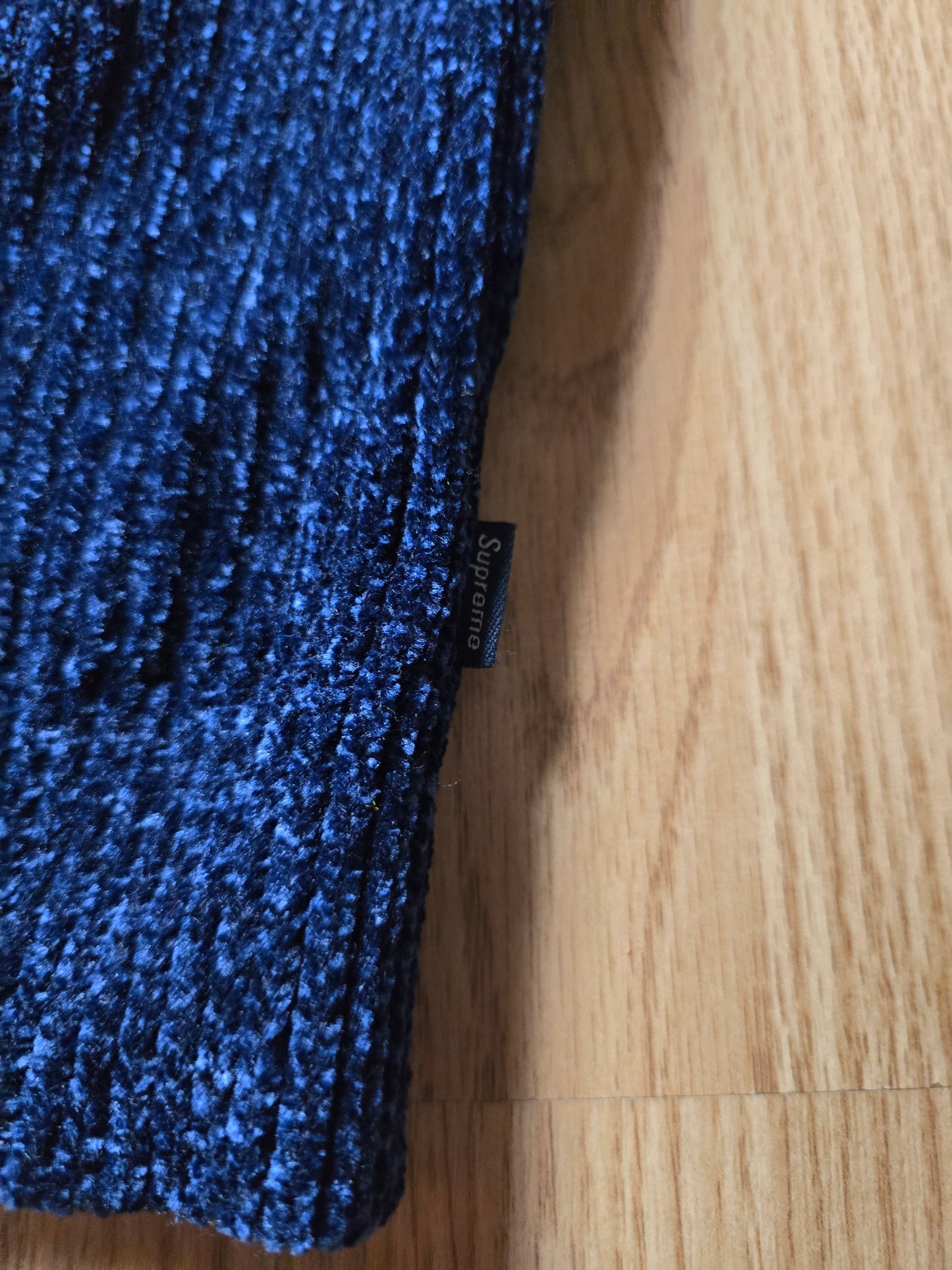 Supreme Chenille Knit Sweater Vest (M/L)